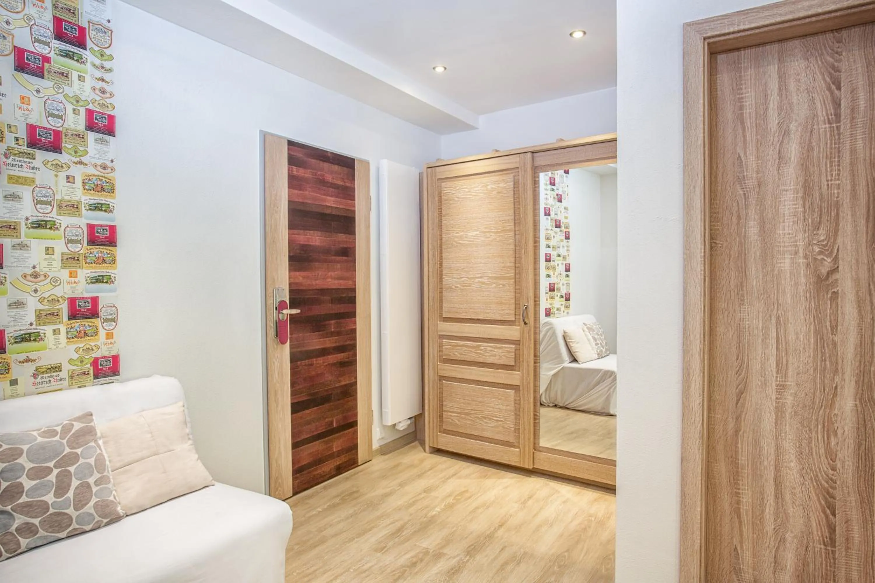 Photo of the whole room in Hotel Filla Andre