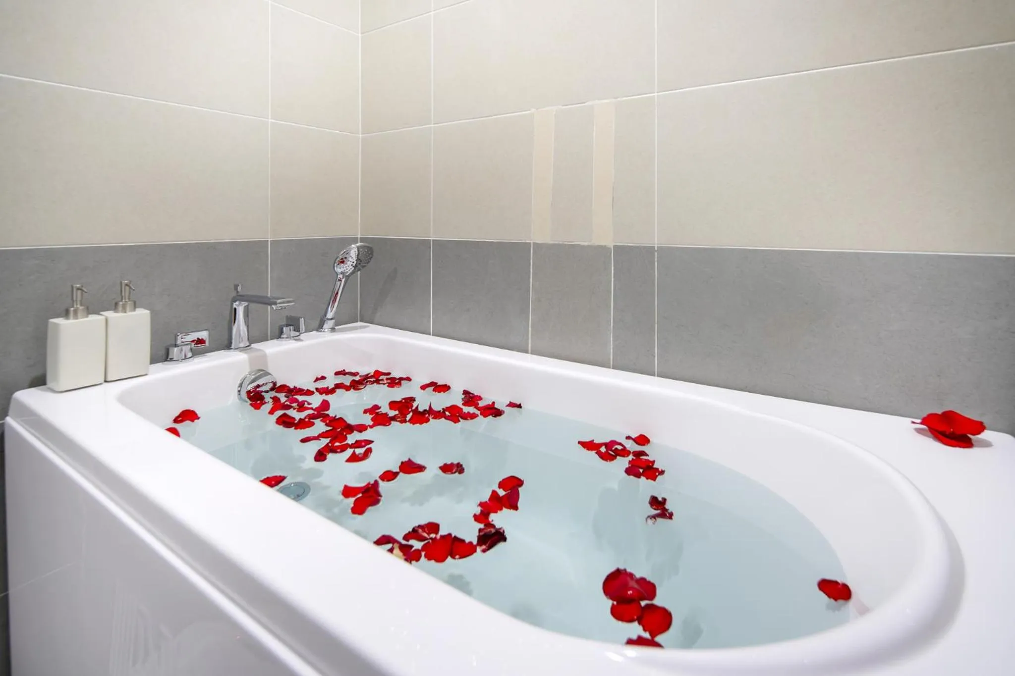 Bathroom in Lamanga Hotel & Suites