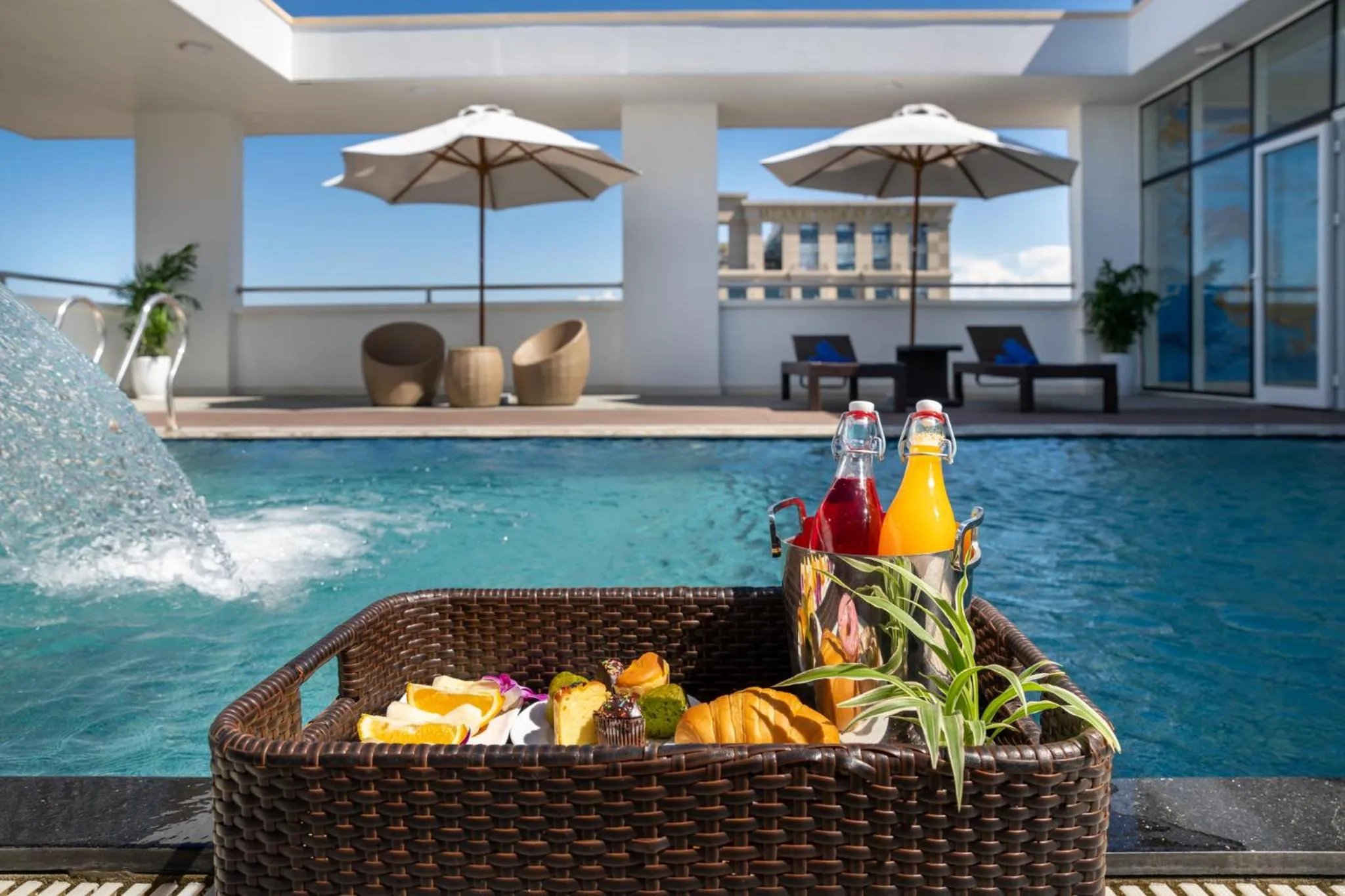 Swimming pool in Lamanga Hotel & Suites