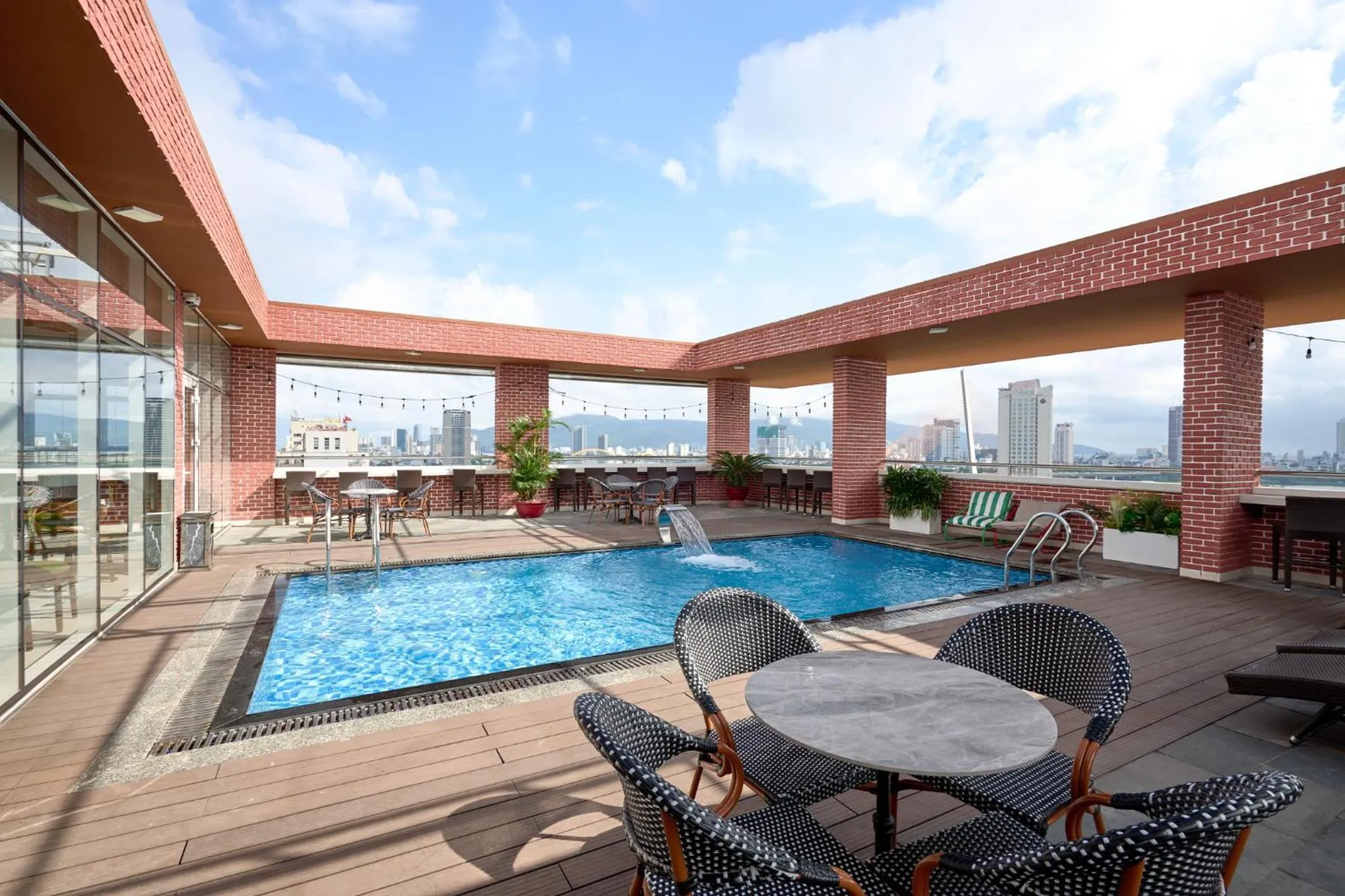 Swimming pool in Record Hotel