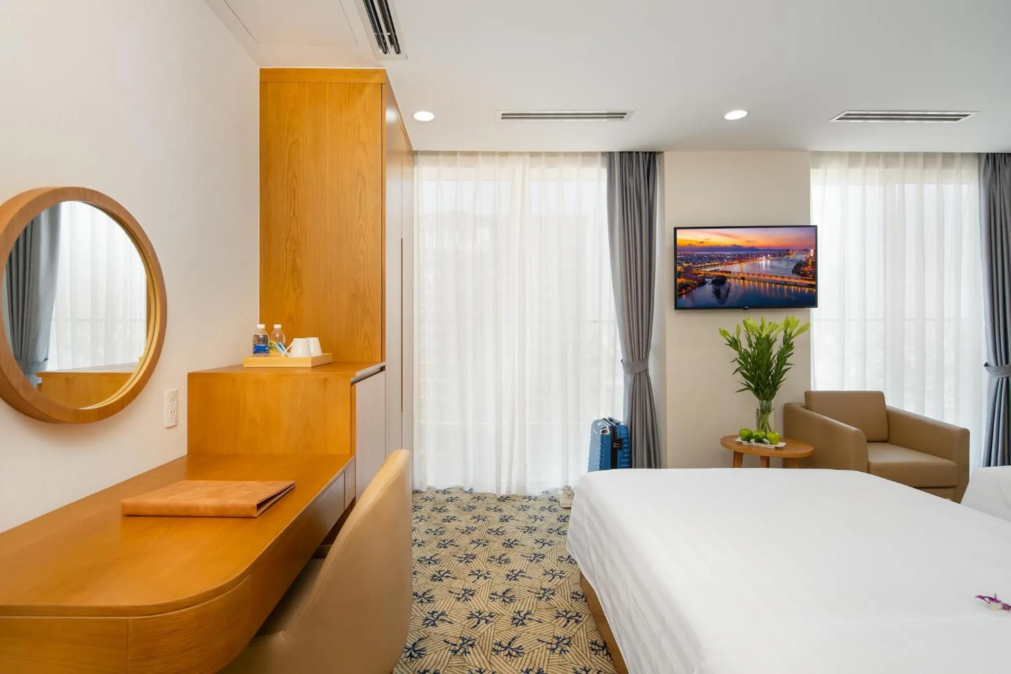 Photo of the whole room, Bed in Lamanga Hotel & Suites