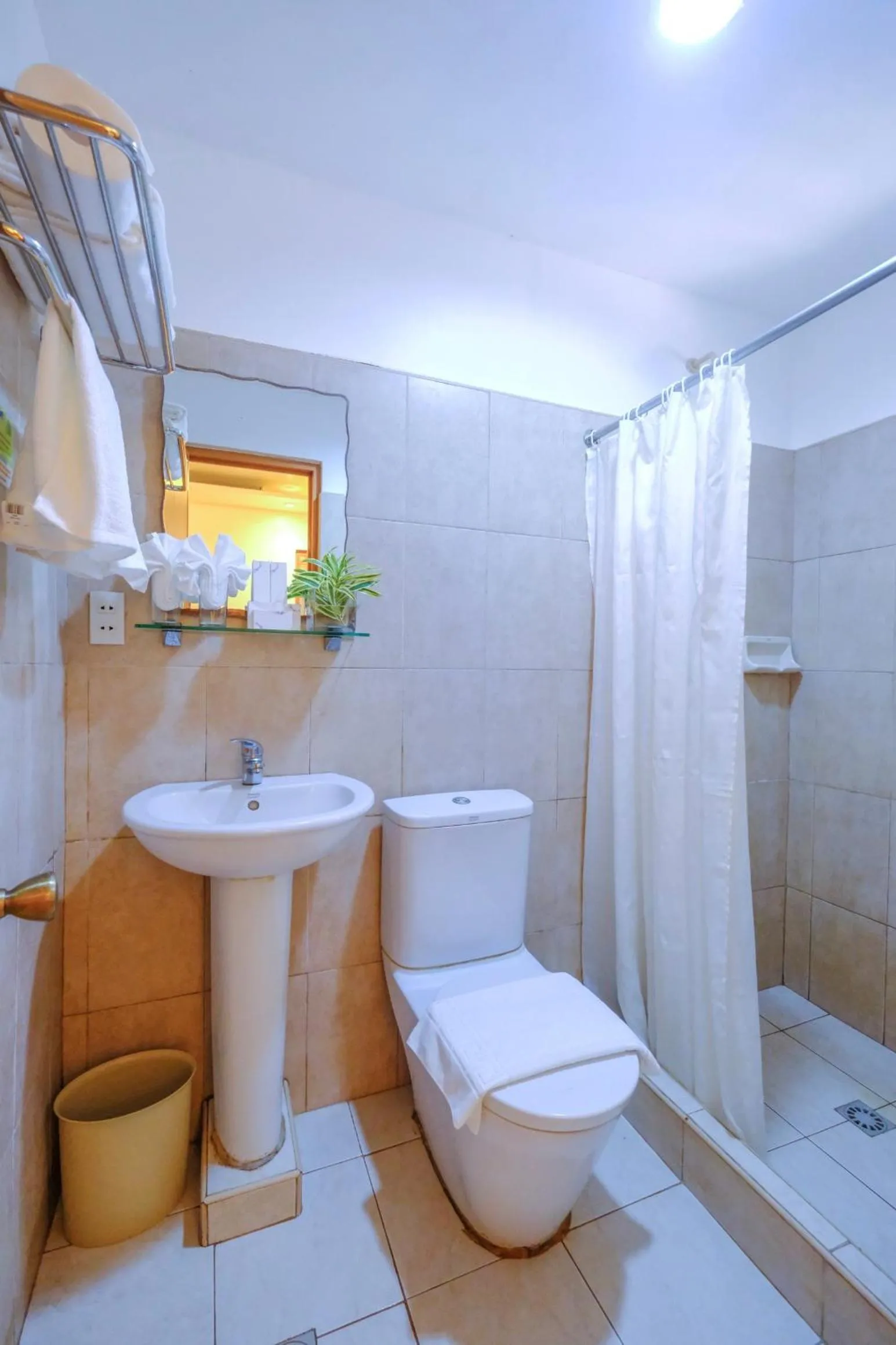 Shower in Malapascua Exotic Island Dive Resort