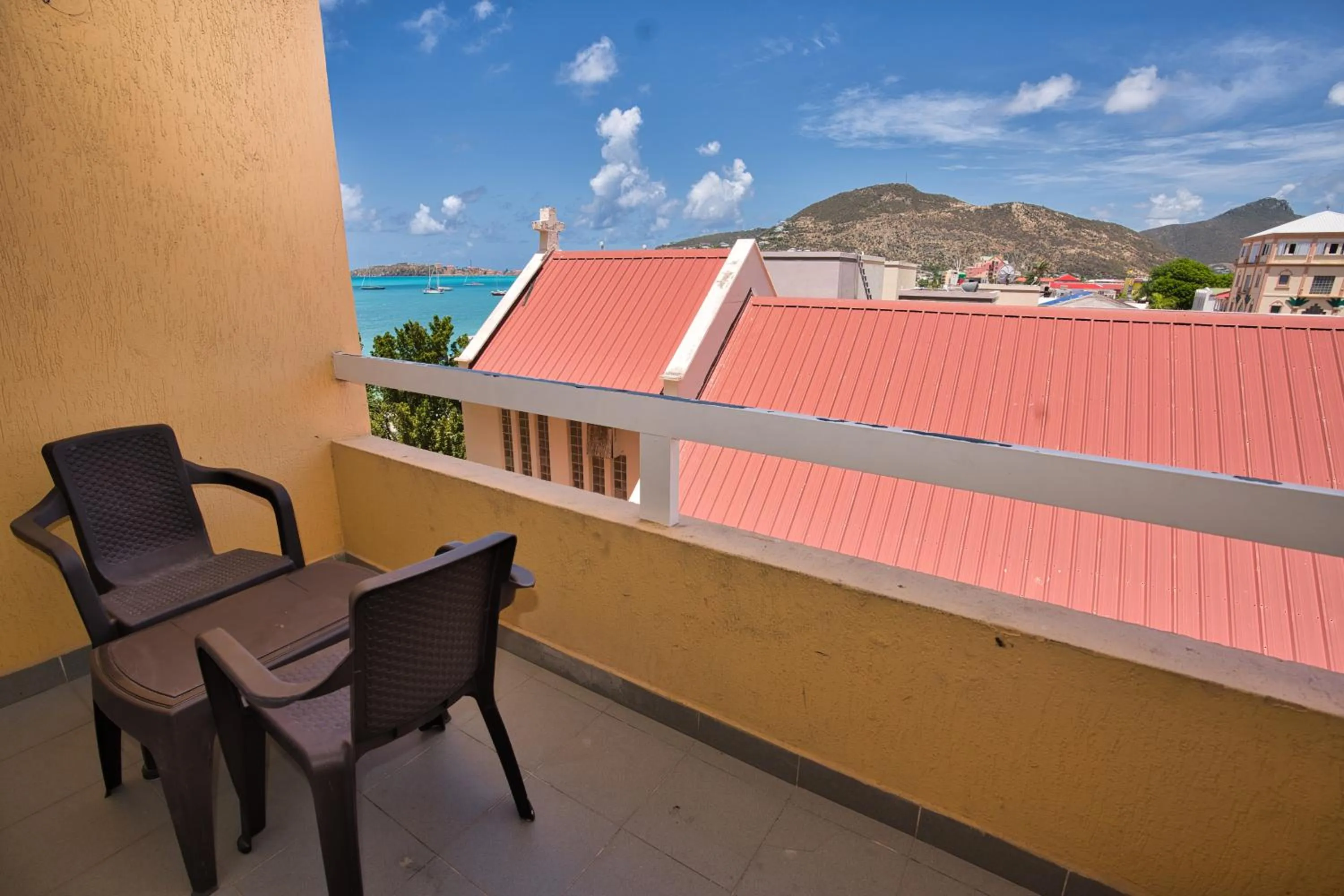 Balcony/Terrace in Horizon View Beach Hotel