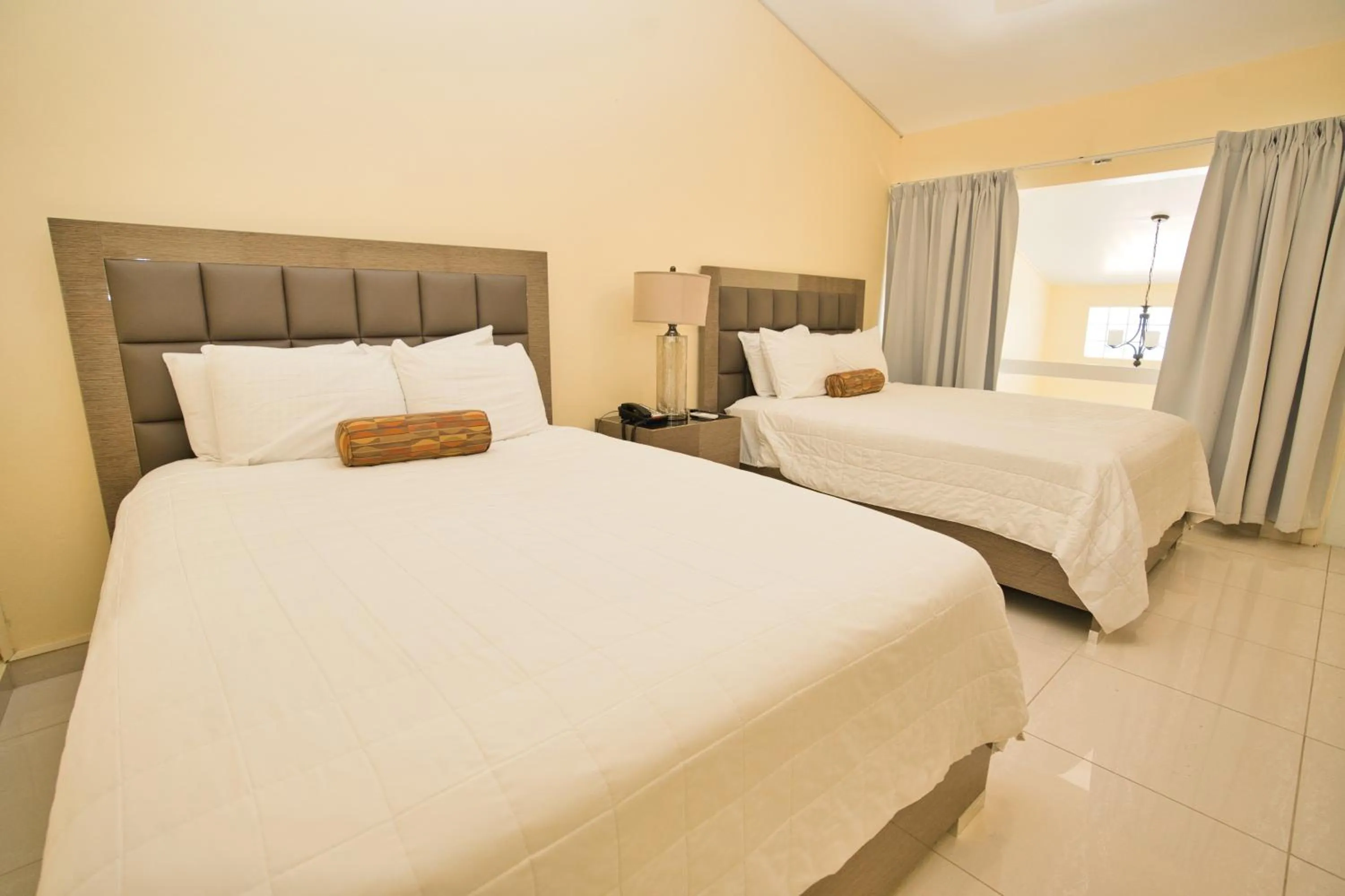 Bedroom, Bed in Horizon View Beach Hotel