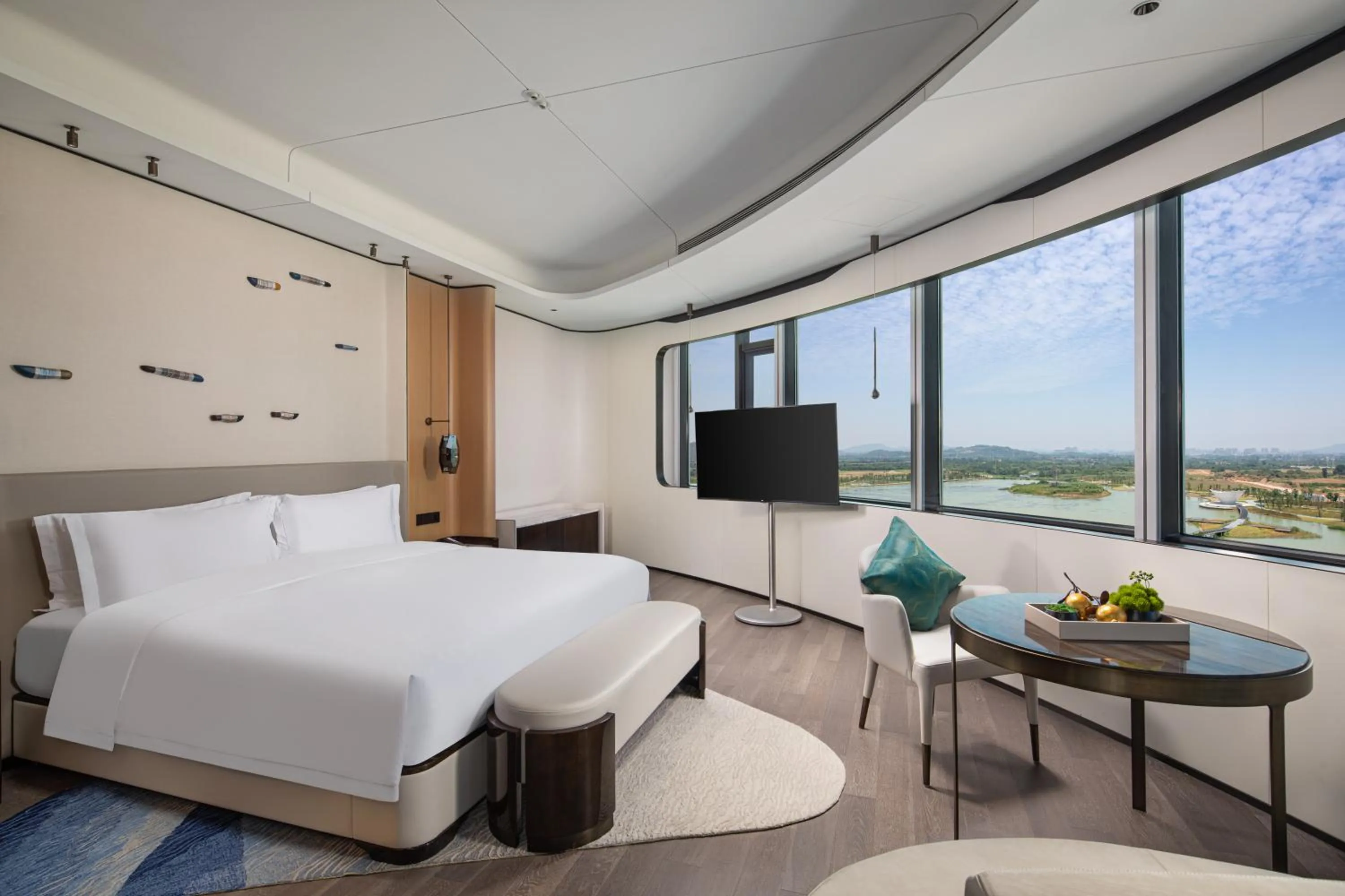 Bedroom, Bed in Wyndham Garden Nanjing Airport