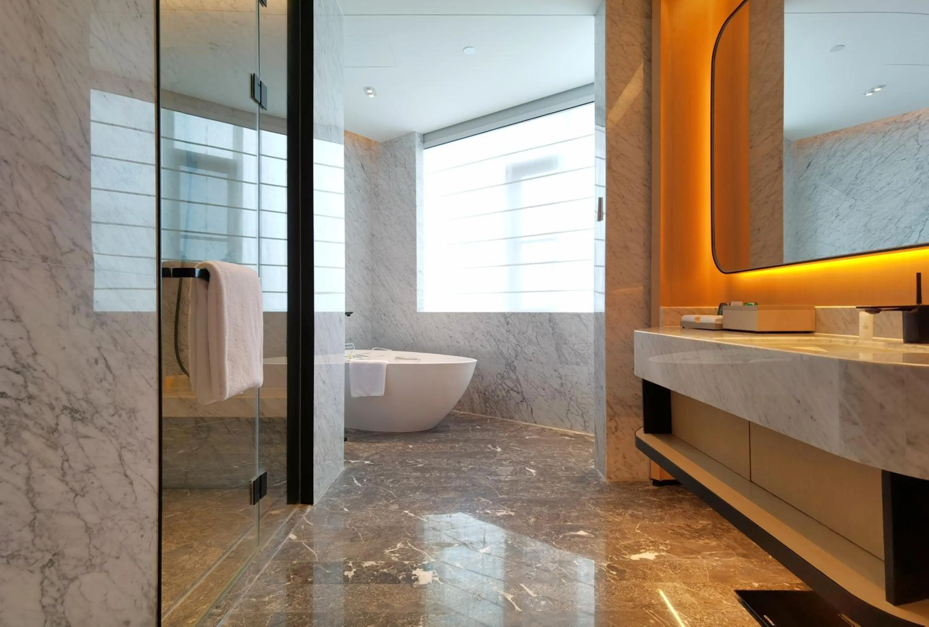 Bathroom in Wyndham Garden Nanjing Airport