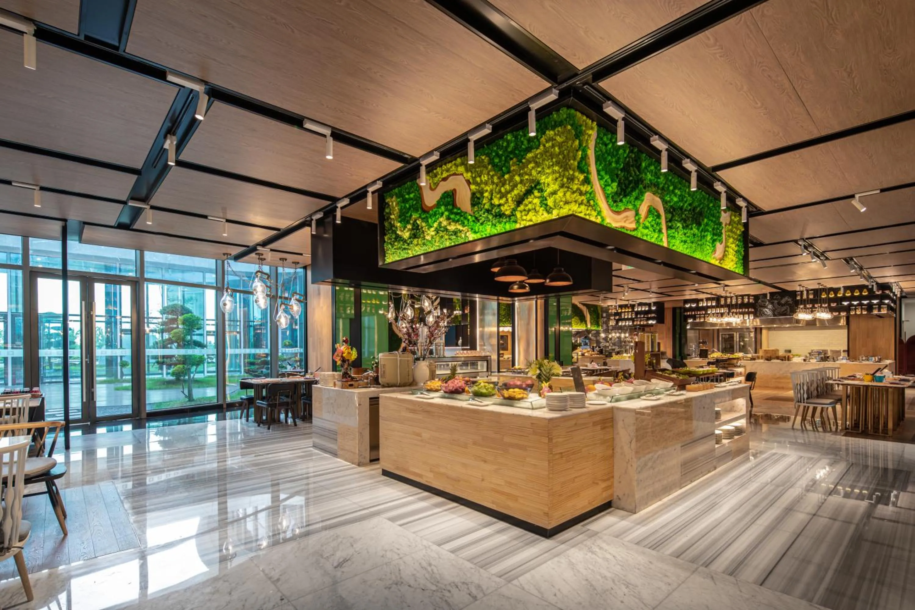 Buffet breakfast in Wyndham Garden Nanjing Airport