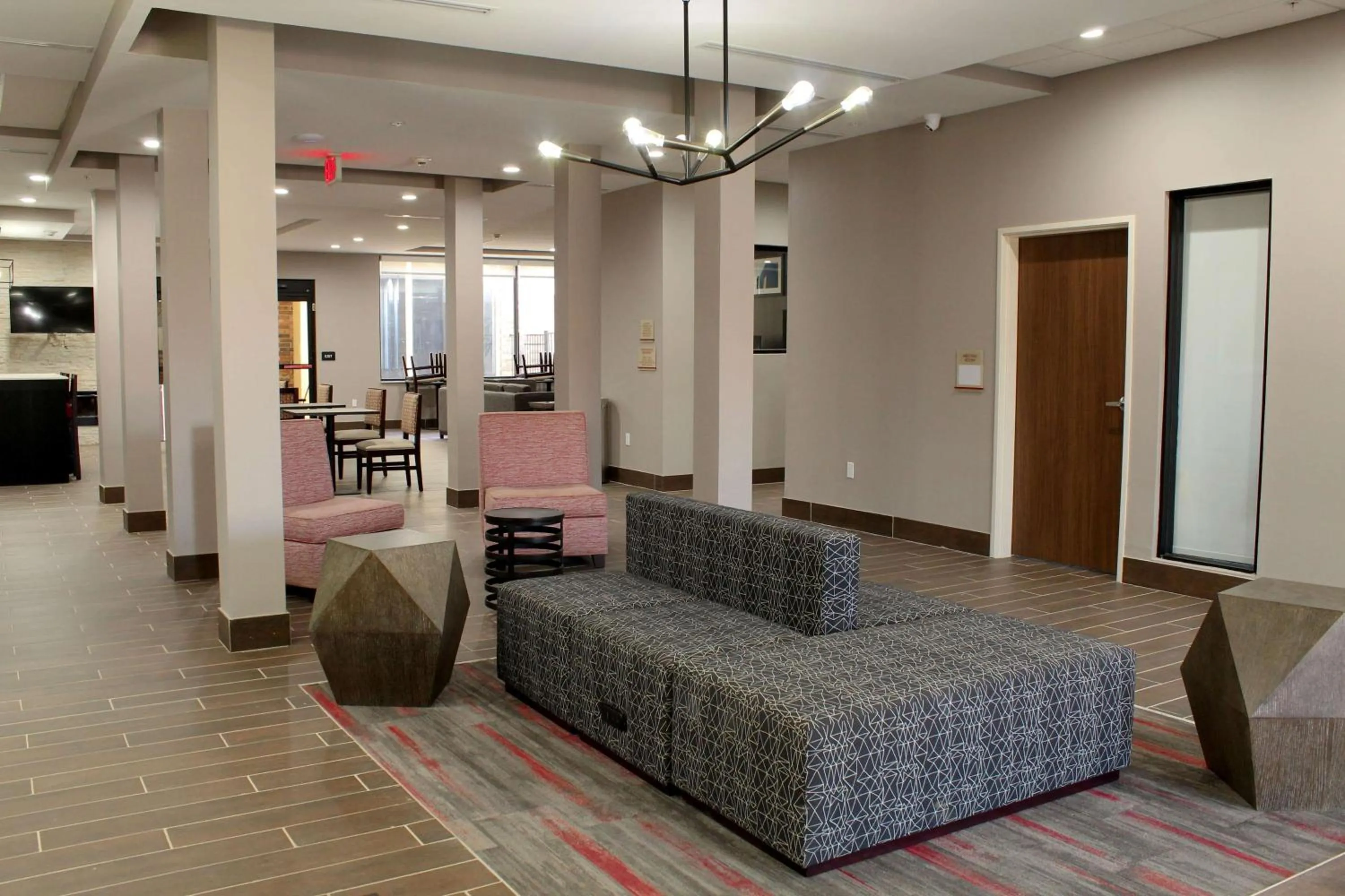 Lobby or reception in Hawthorn Extended Stay by Wyndham Oklahoma City Airport