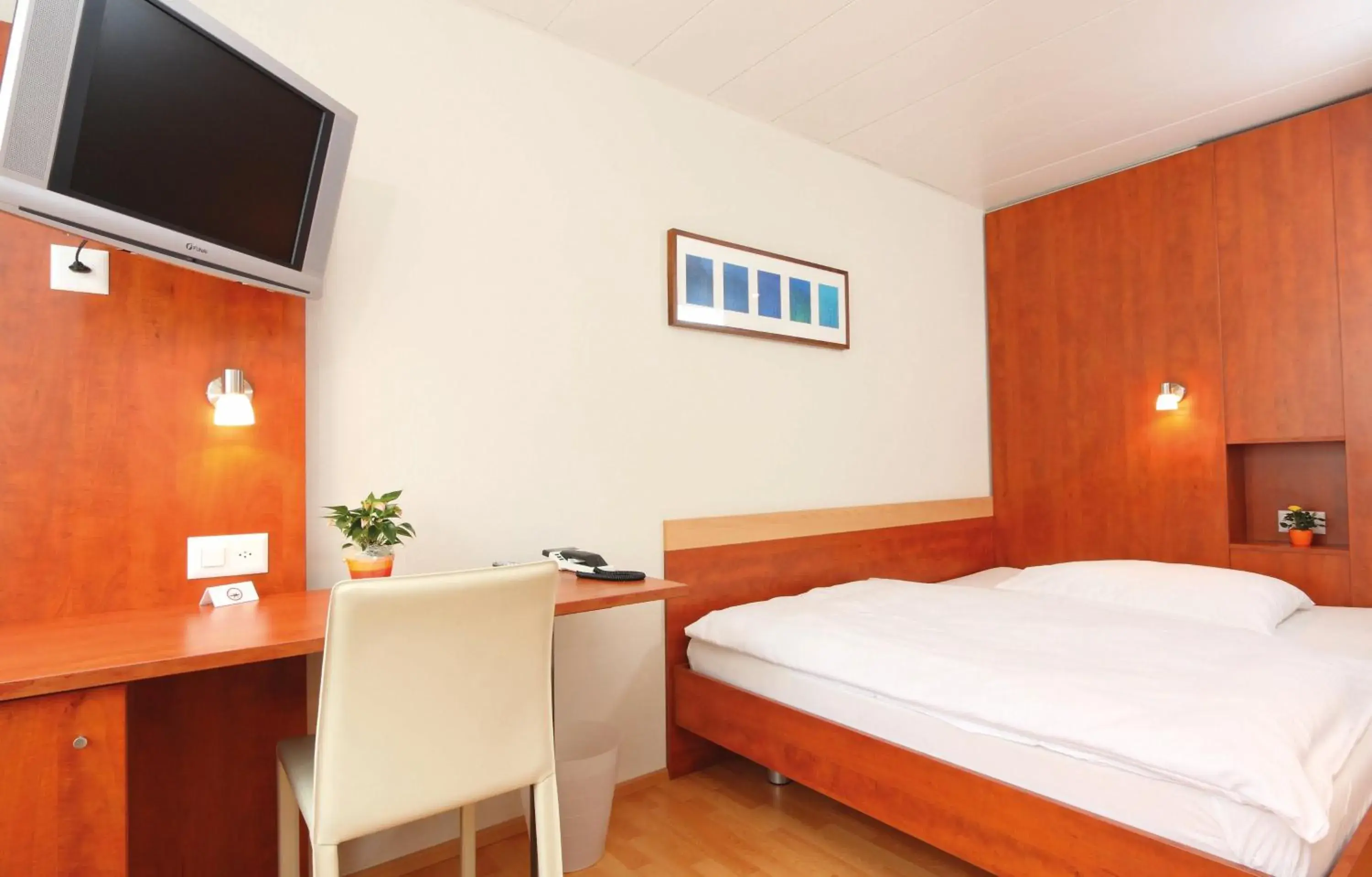 Single Room Standard in Aarauerhof - Self Check-in Single Room Standard in Aarauerhof - Self Check-in