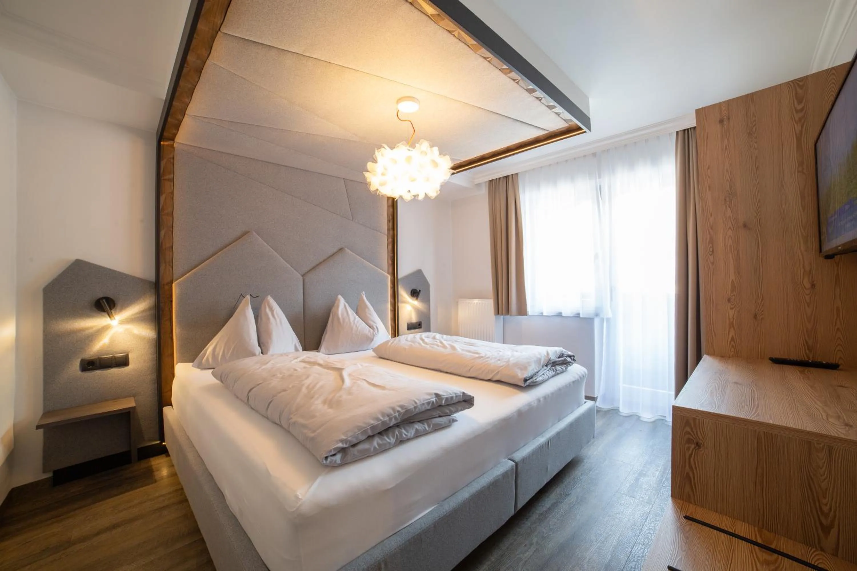 Bed in Hotel Alpenblick