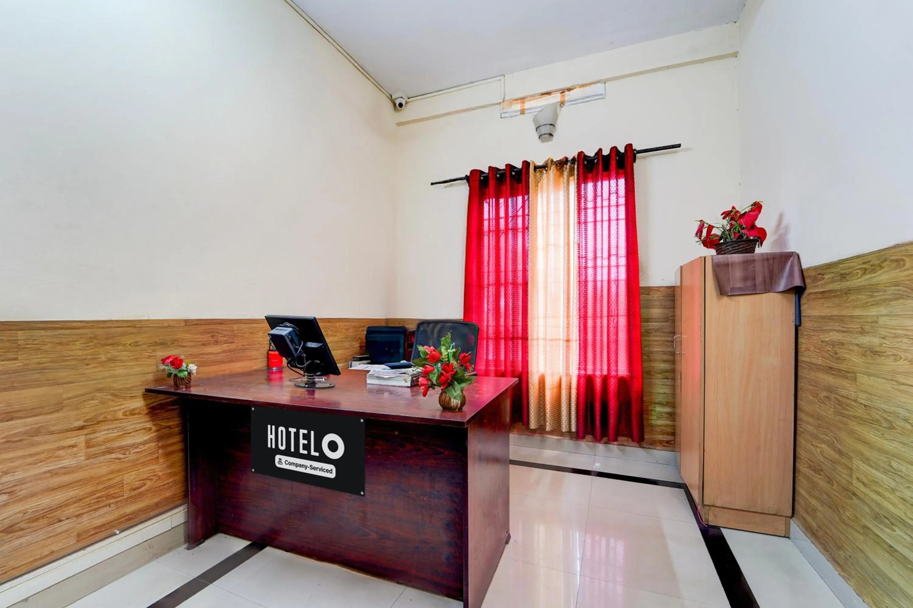 Lobby or reception in Hotel O Kollamkudimughal Kakkanad Formerly Diamond Inn