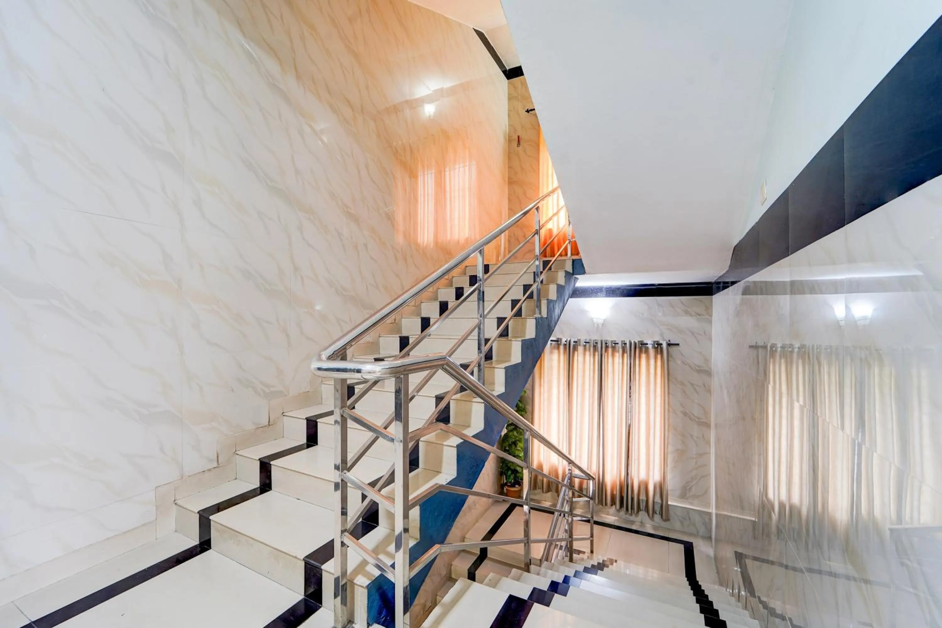 Lobby or reception in Hotel O Kollamkudimughal Kakkanad Formerly Diamond Inn