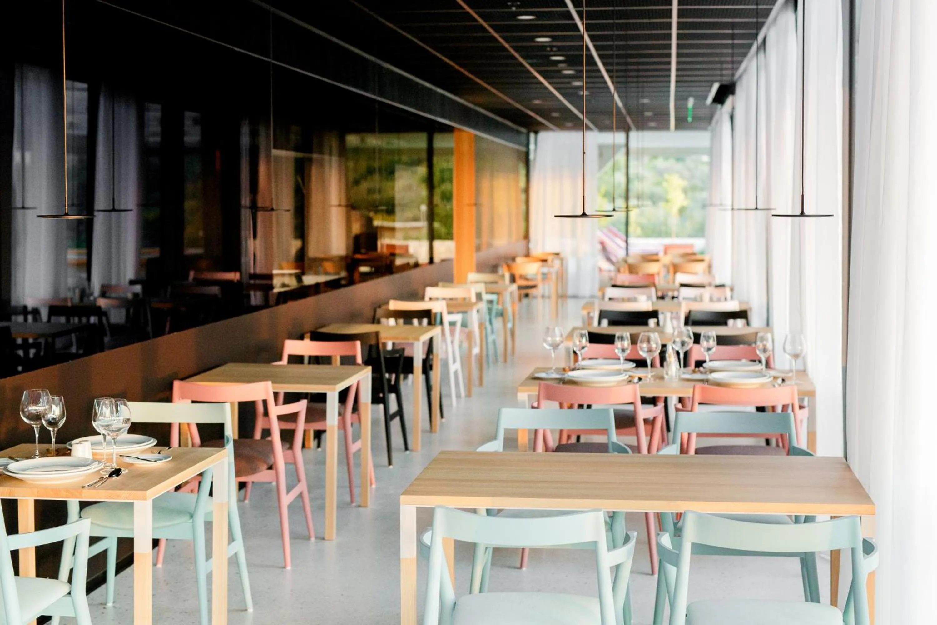 Restaurant/places to eat in Hotel Osmolis