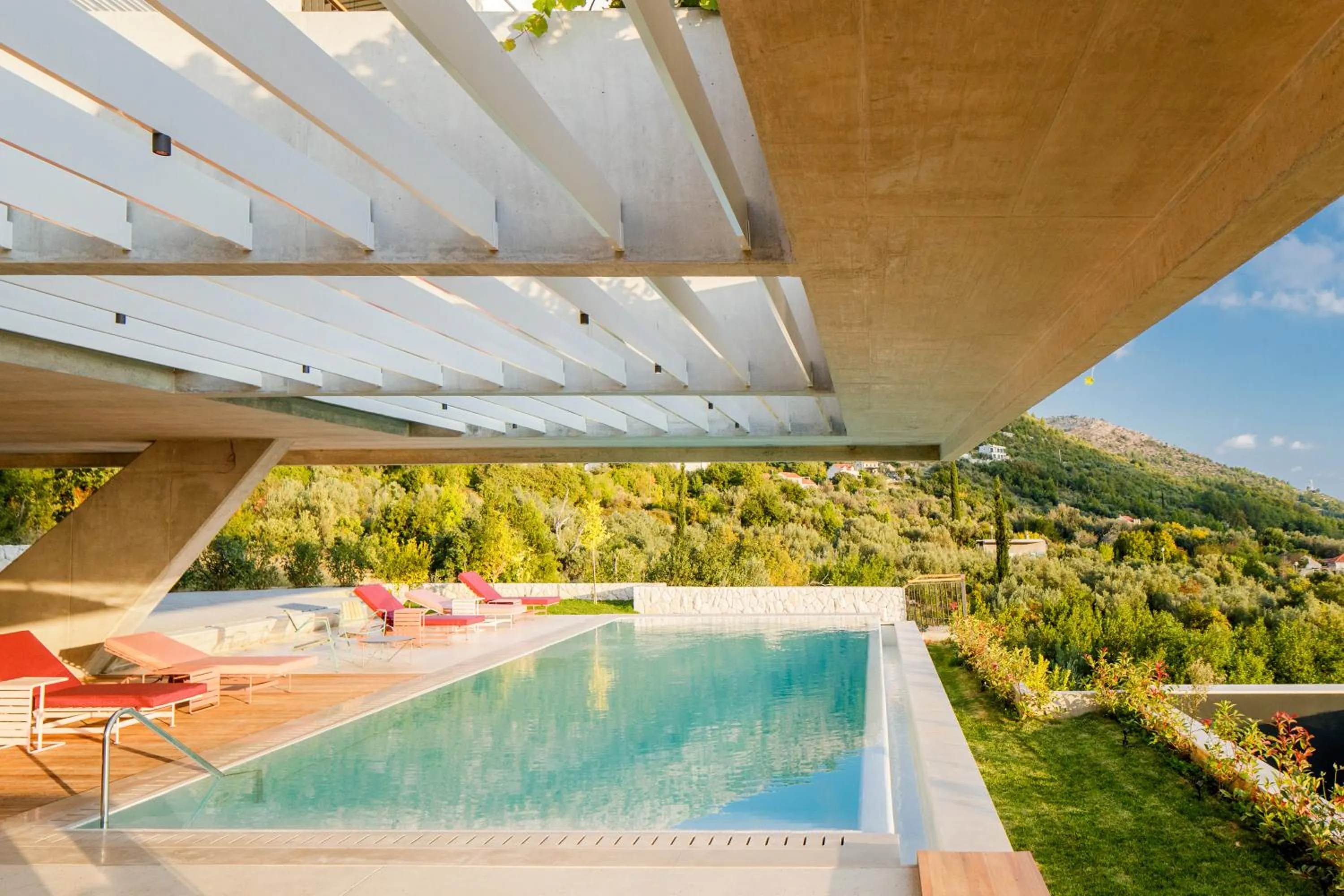 Swimming pool in Hotel Osmolis