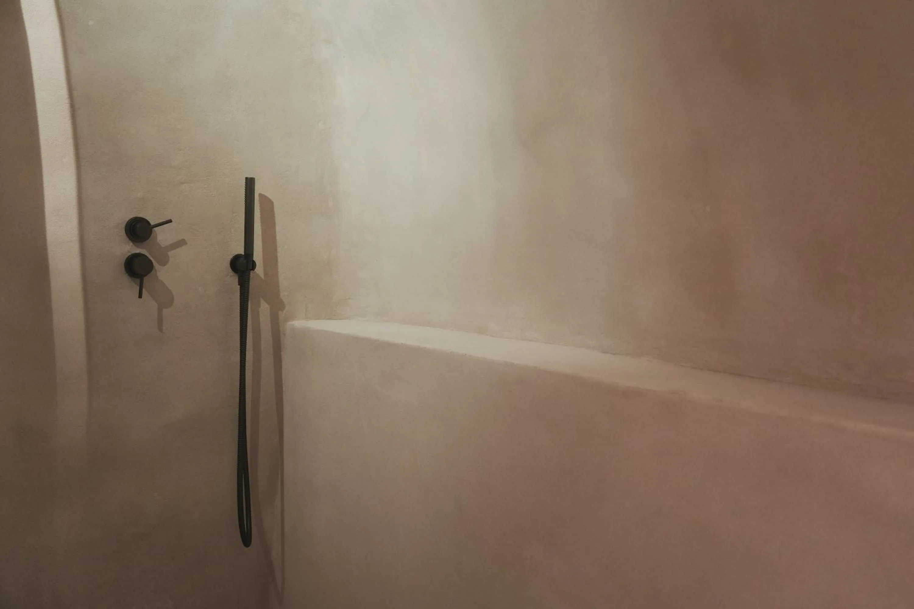 Shower in Divine Cave Experience