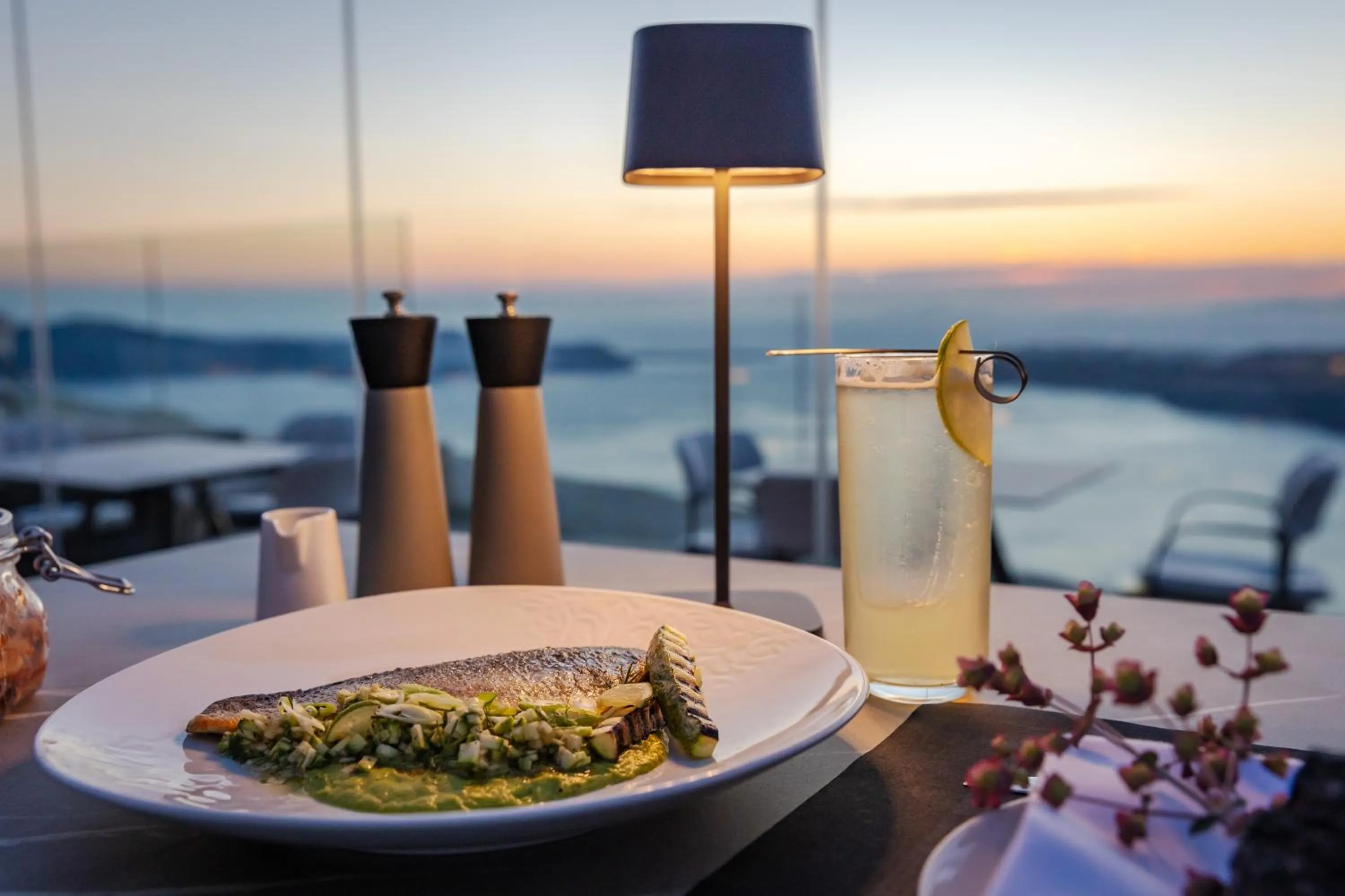 Restaurant/places to eat in Divine Cave Experience