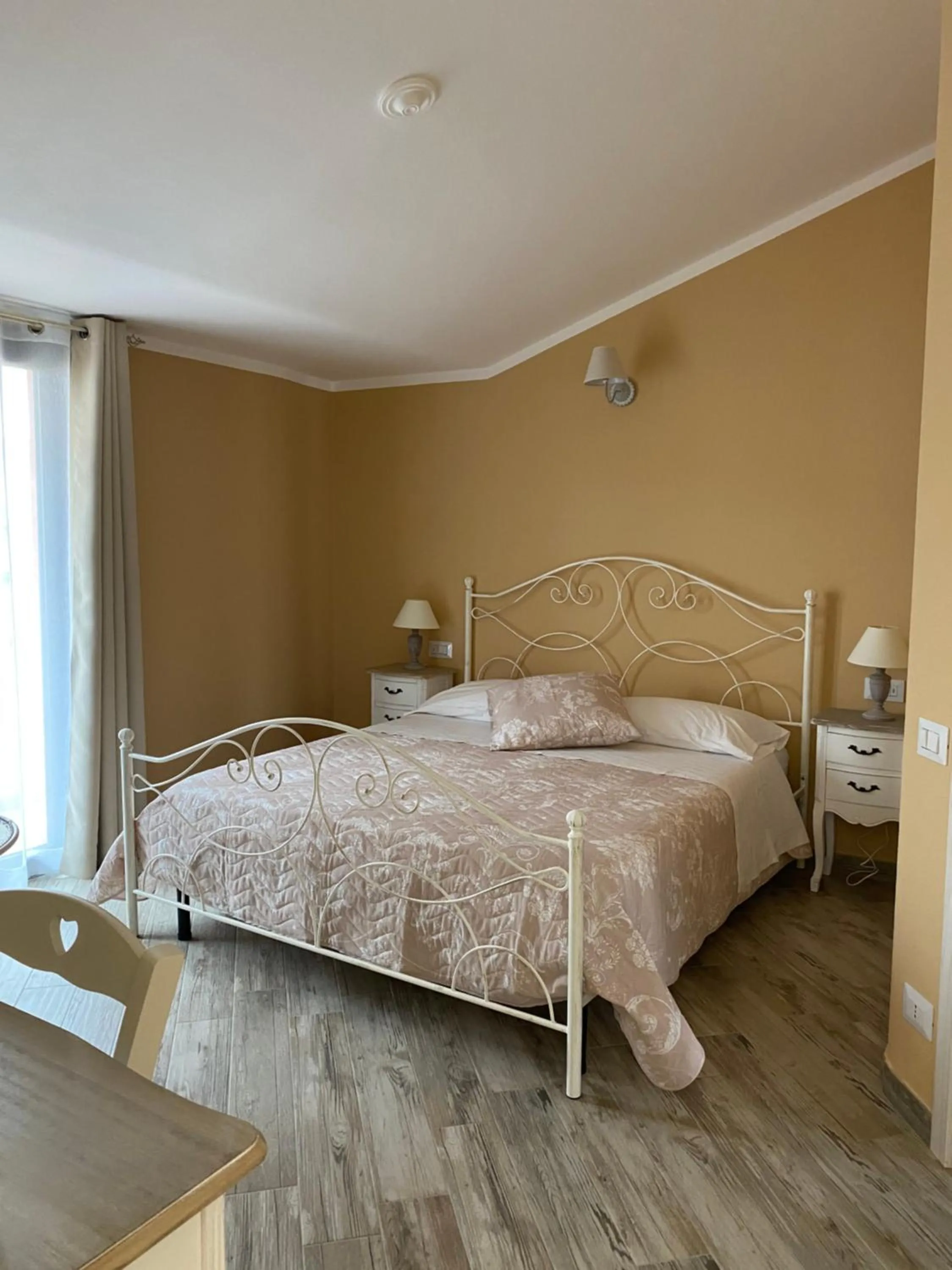 Bed in La Soffitta di EmmaSofia