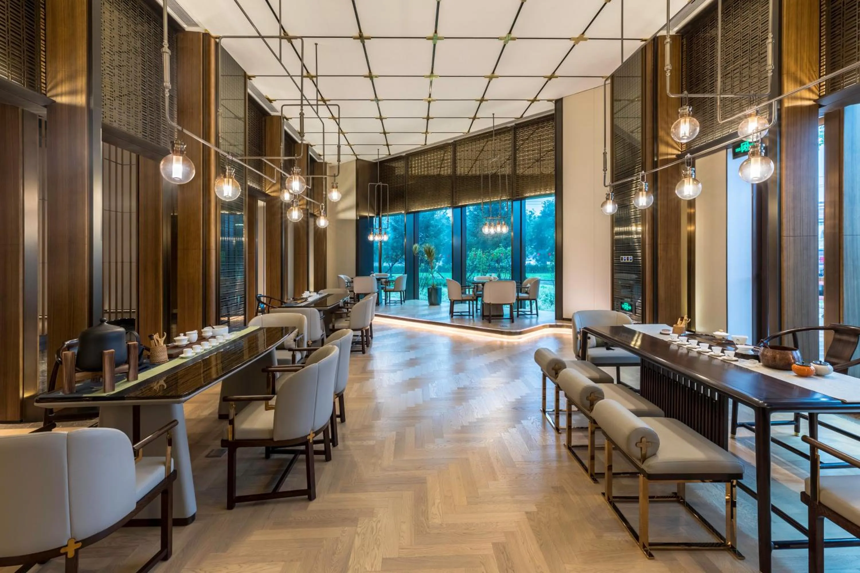 Lounge or bar in HUALUXE Beijing Xinan