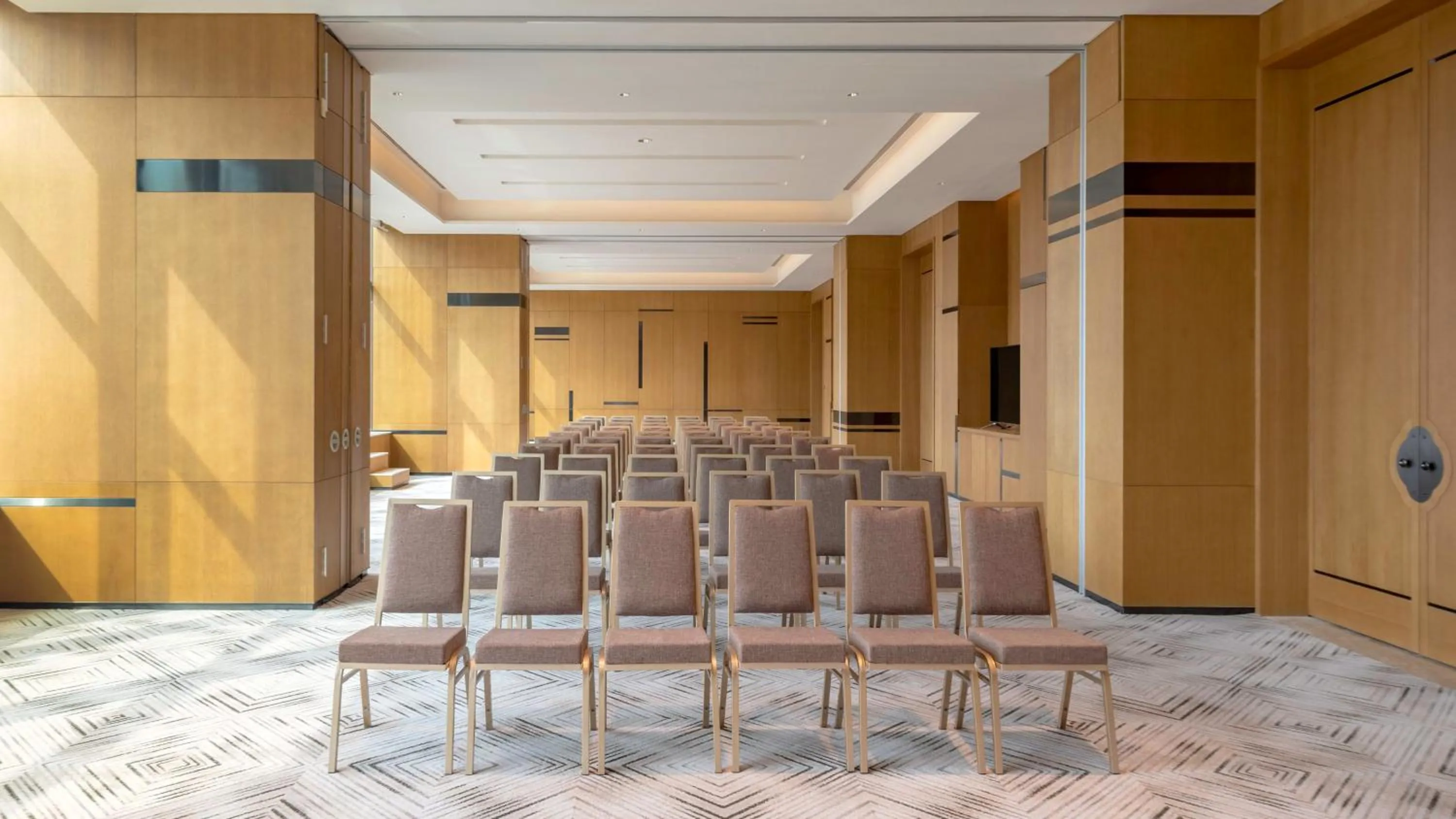 Meeting/conference room in HUALUXE Beijing Xinan