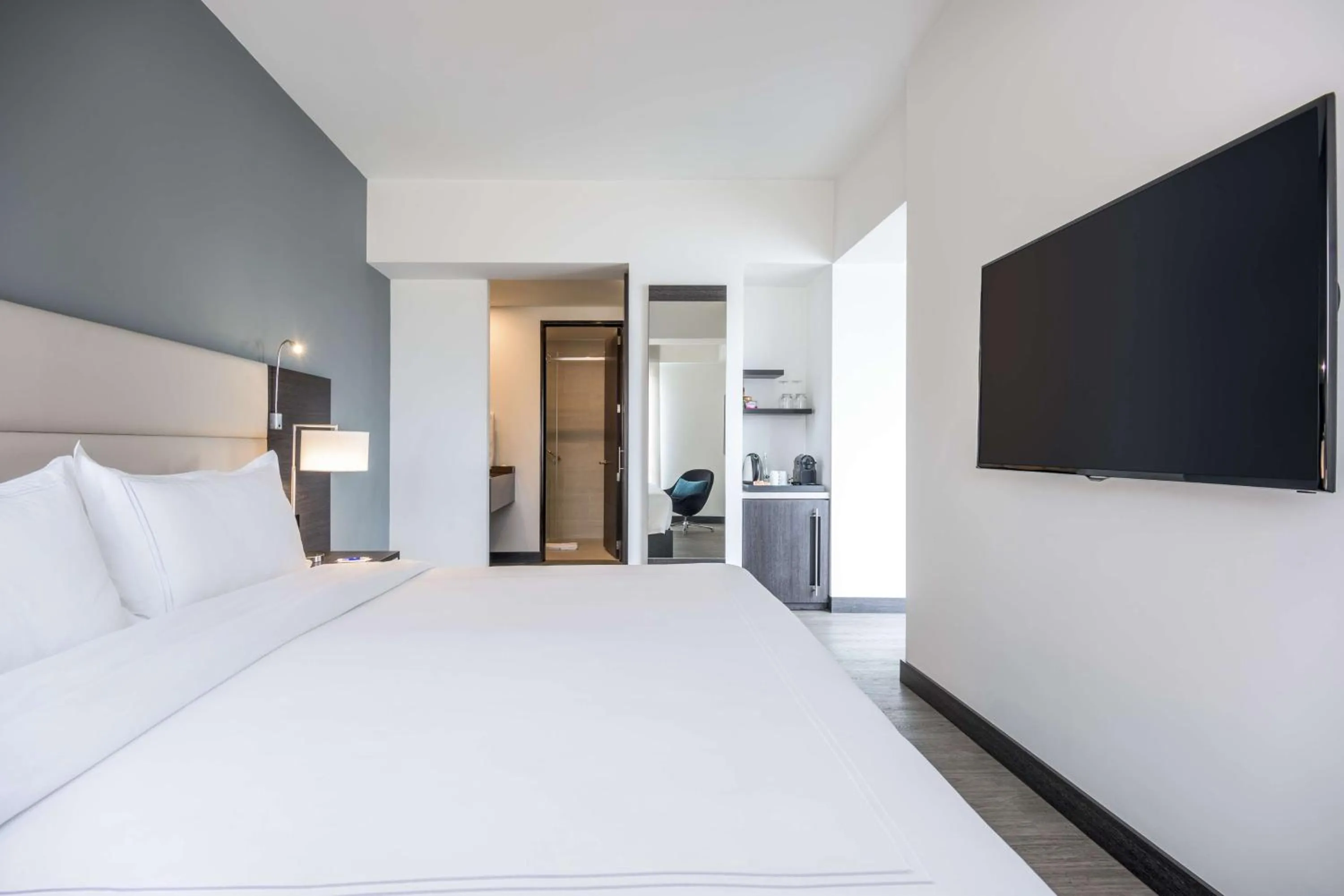 Photo of the whole room, Bed in NH Bogota Urban 26 Royal