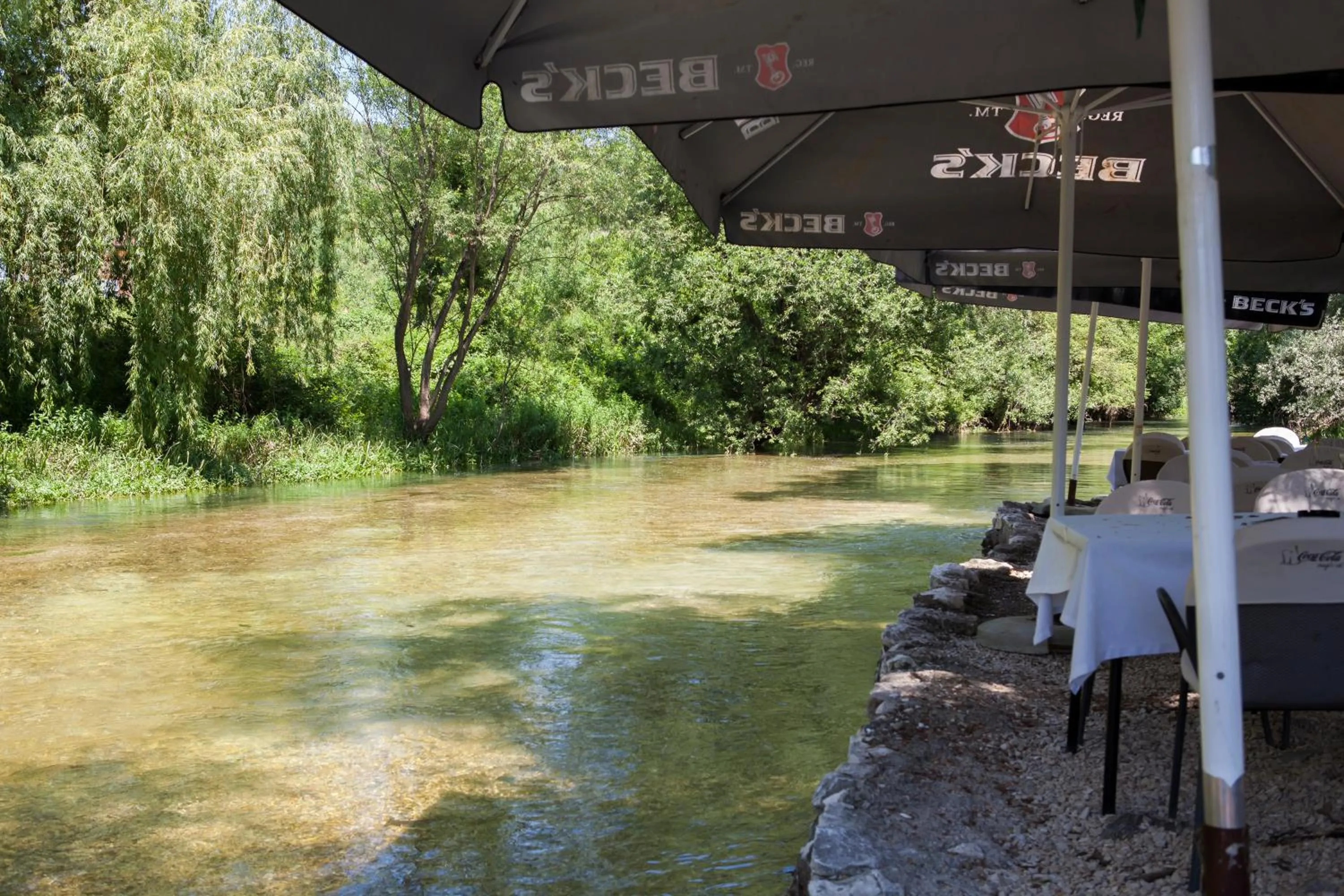 Restaurant/places to eat in Motel Kolo