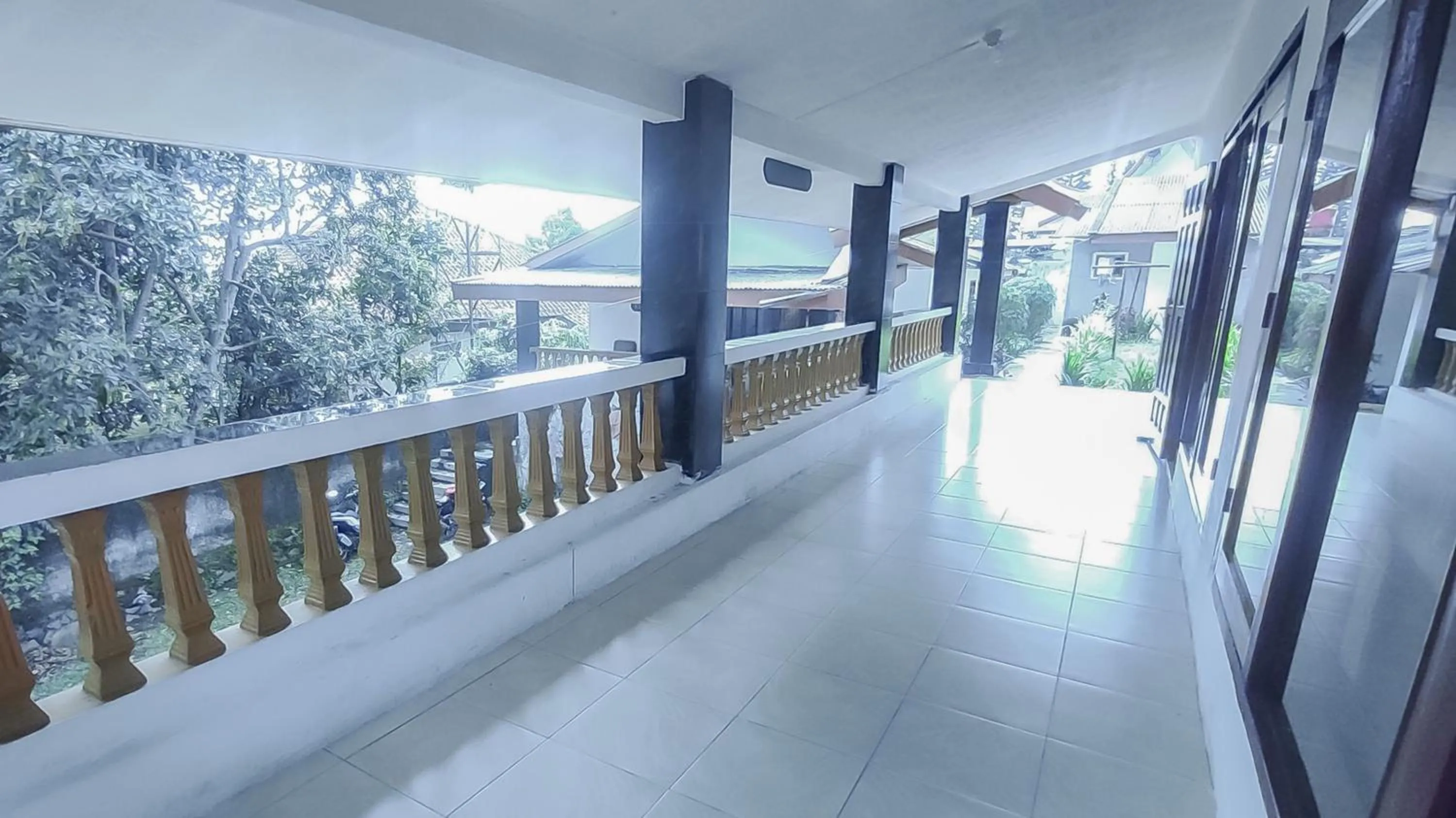 Balcony/Terrace in Burangrang Village Mitra RedDoorz