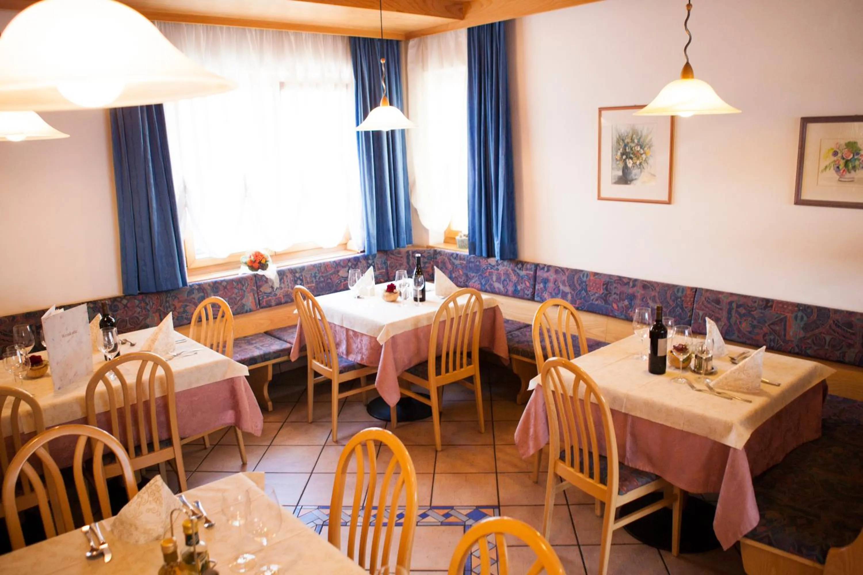 Restaurant/places to eat in Gasthaus Abram