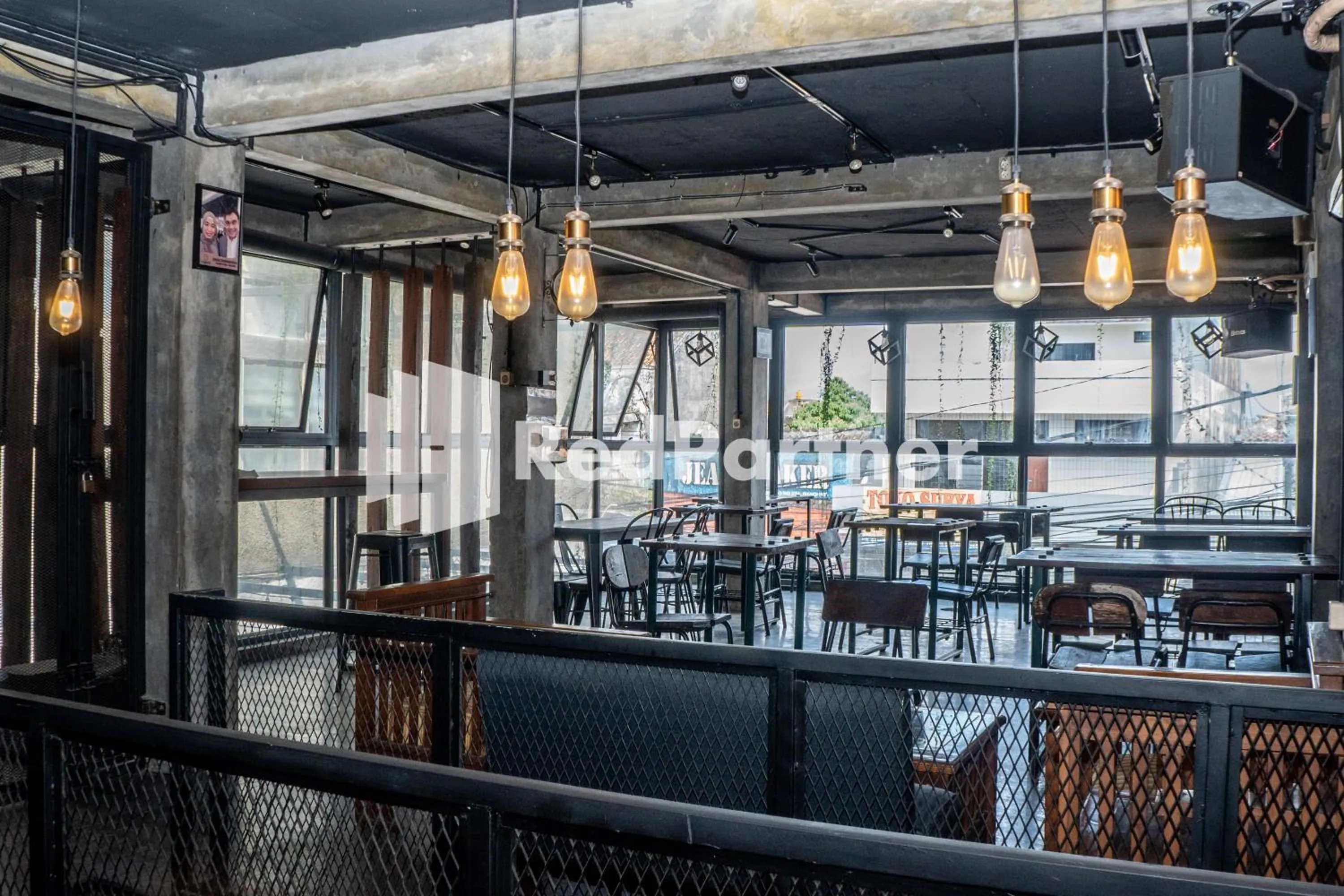 Jabrix Hotel Mitra RedDoorz