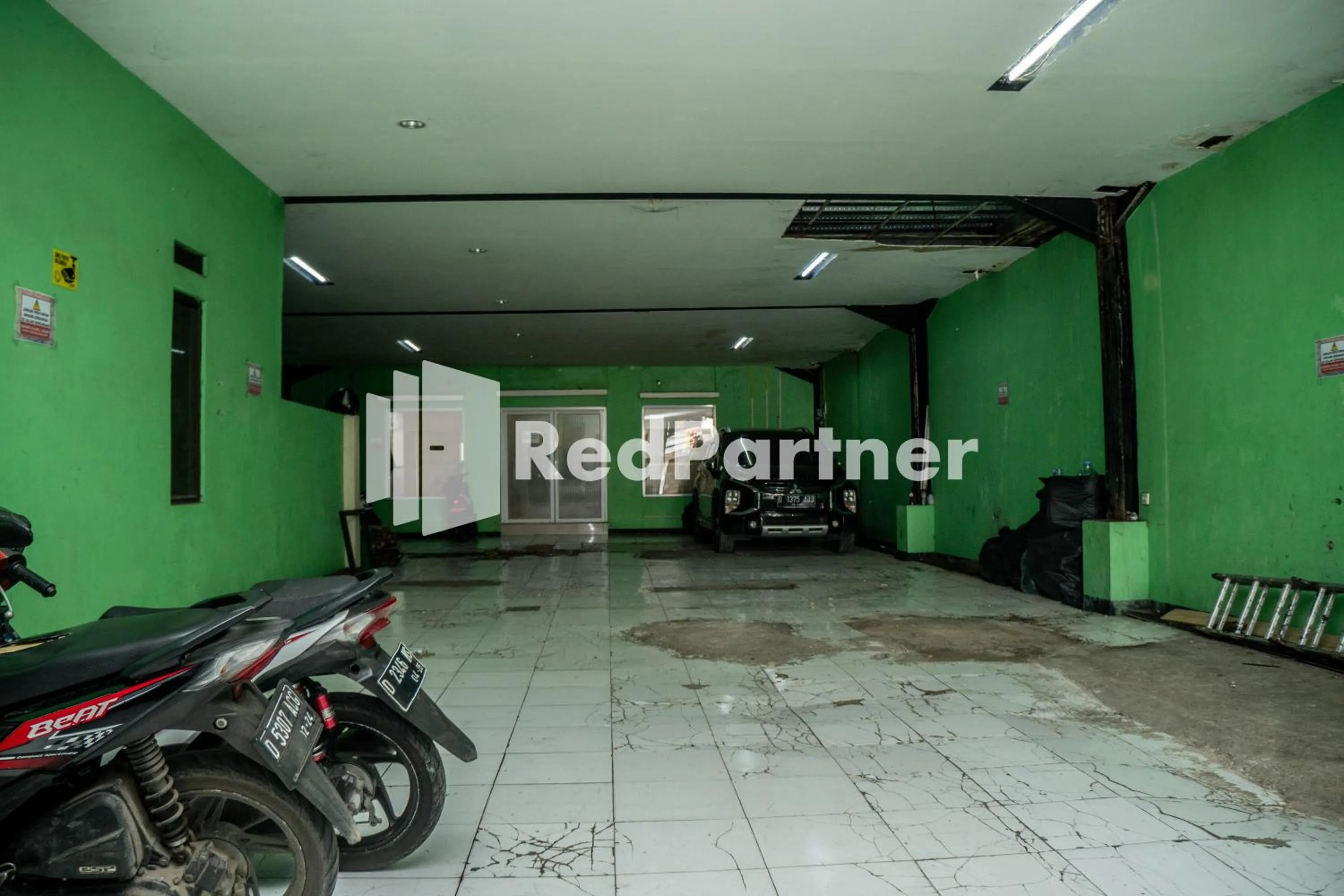 Jabrix Hotel Mitra RedDoorz