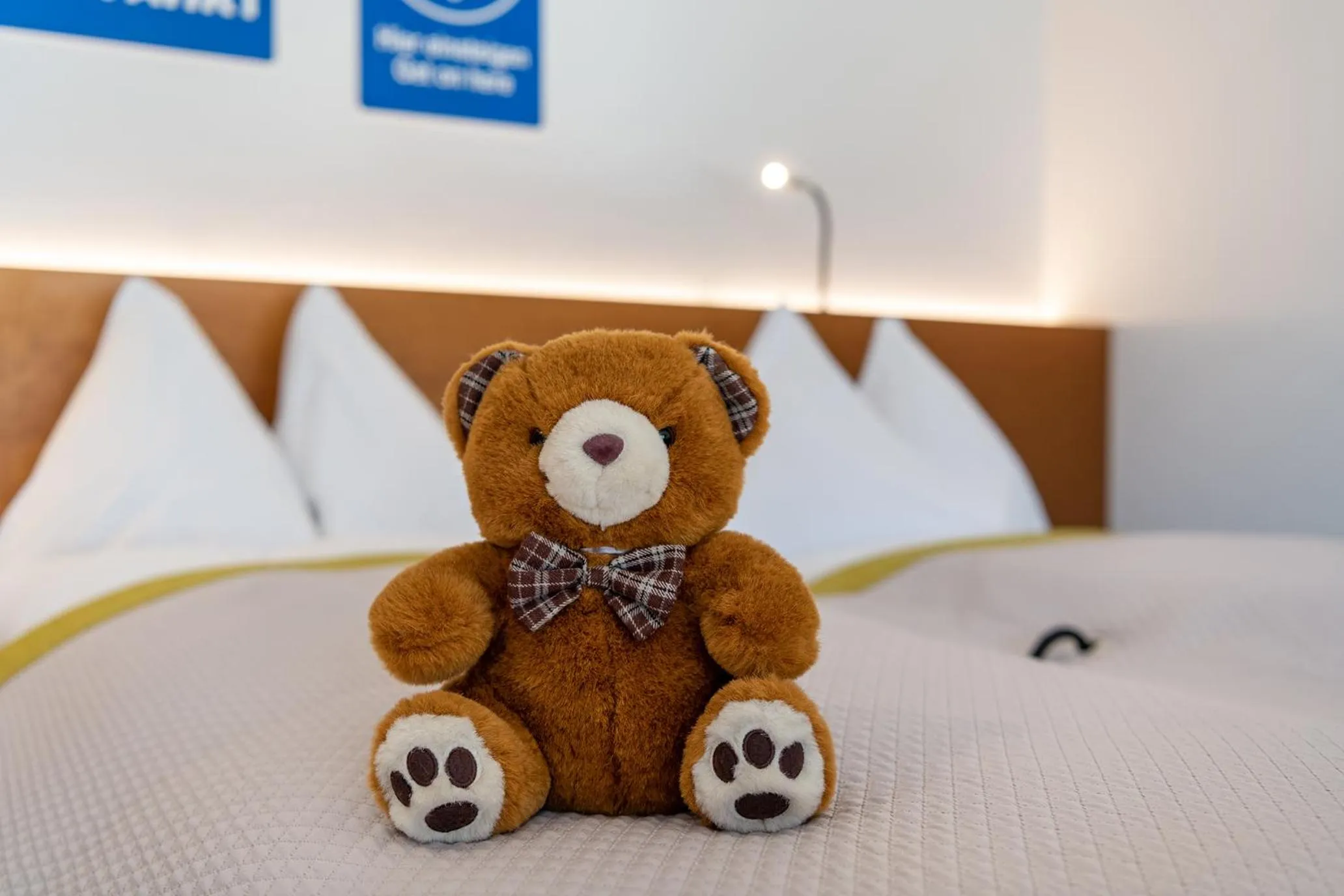 Photo of the whole room, Bed in Sunstar Hotel Arosa