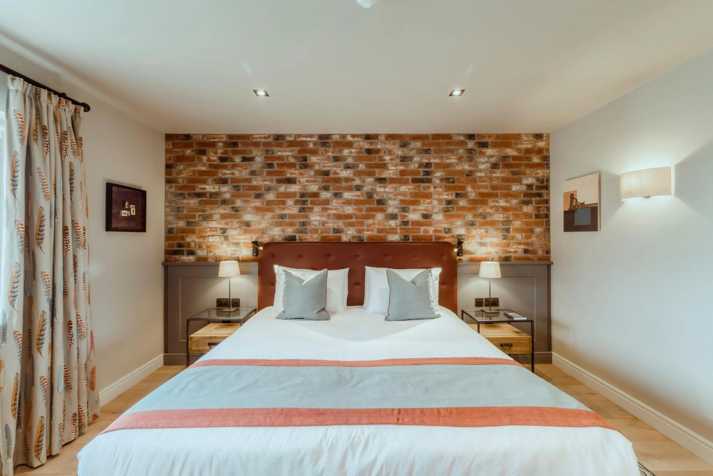 Bed in Sandburn Hall