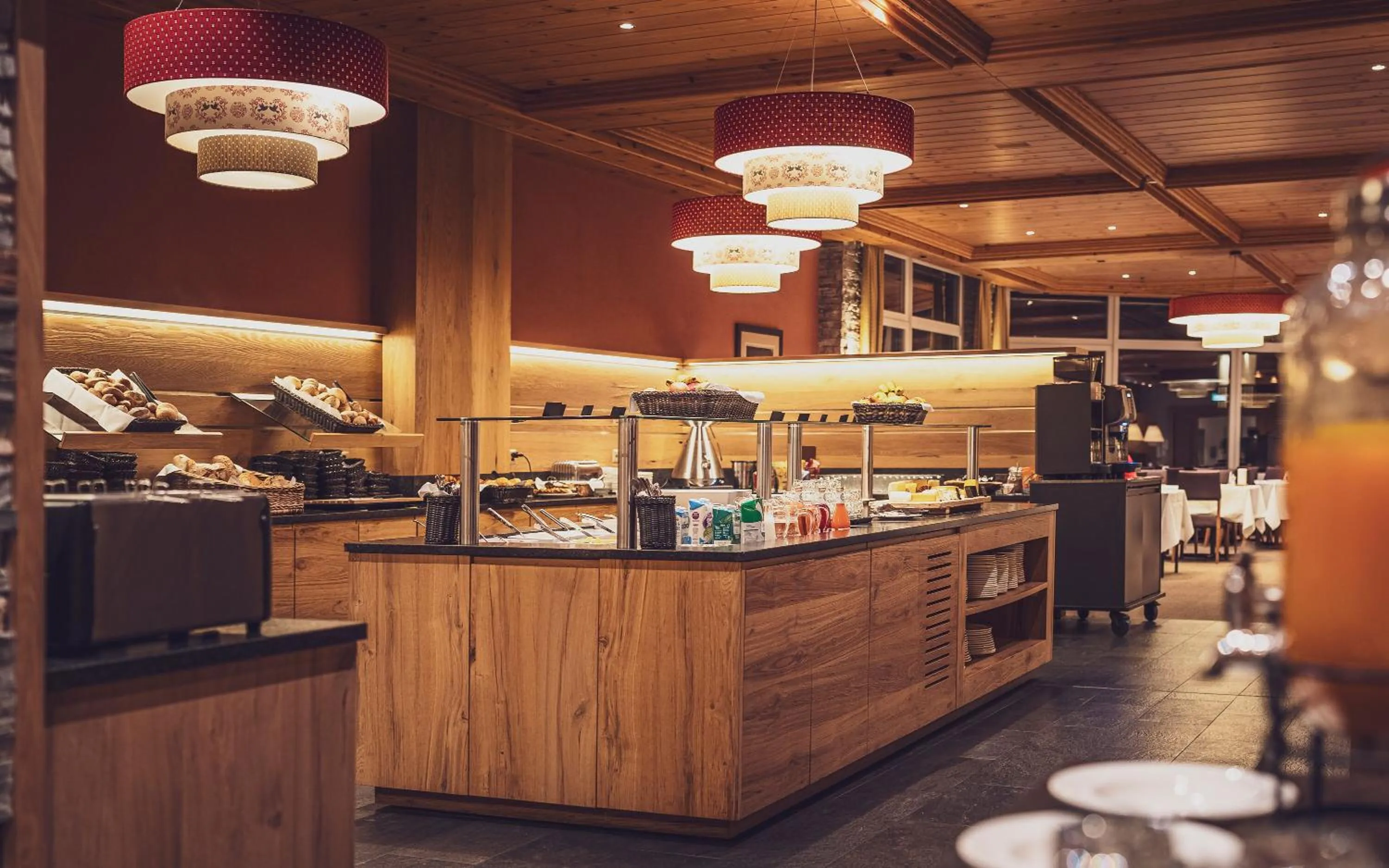 Buffet breakfast in Mountain Plaza Hotel