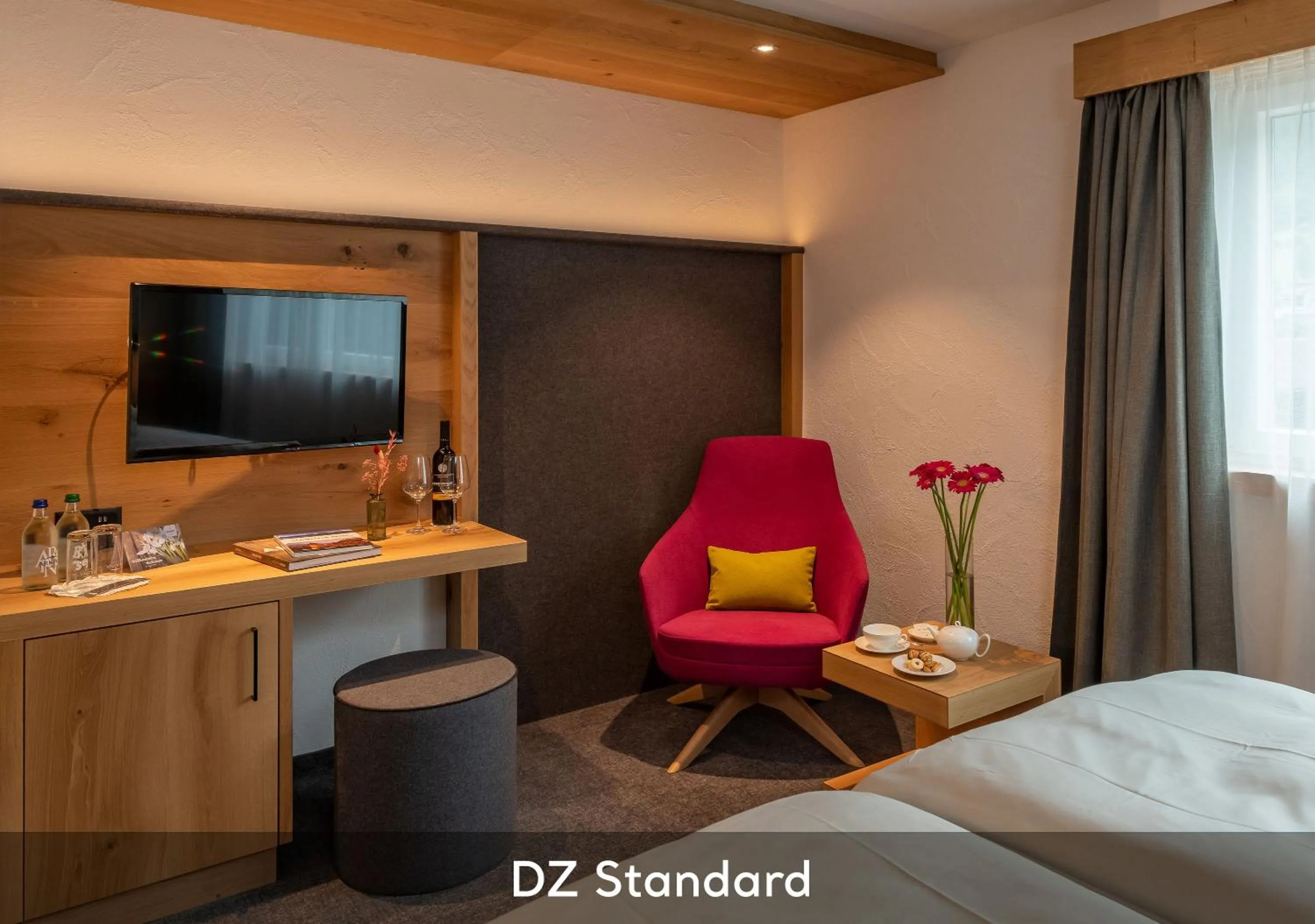 Photo of the whole room, Bed in Sunstar Hotel Klosters