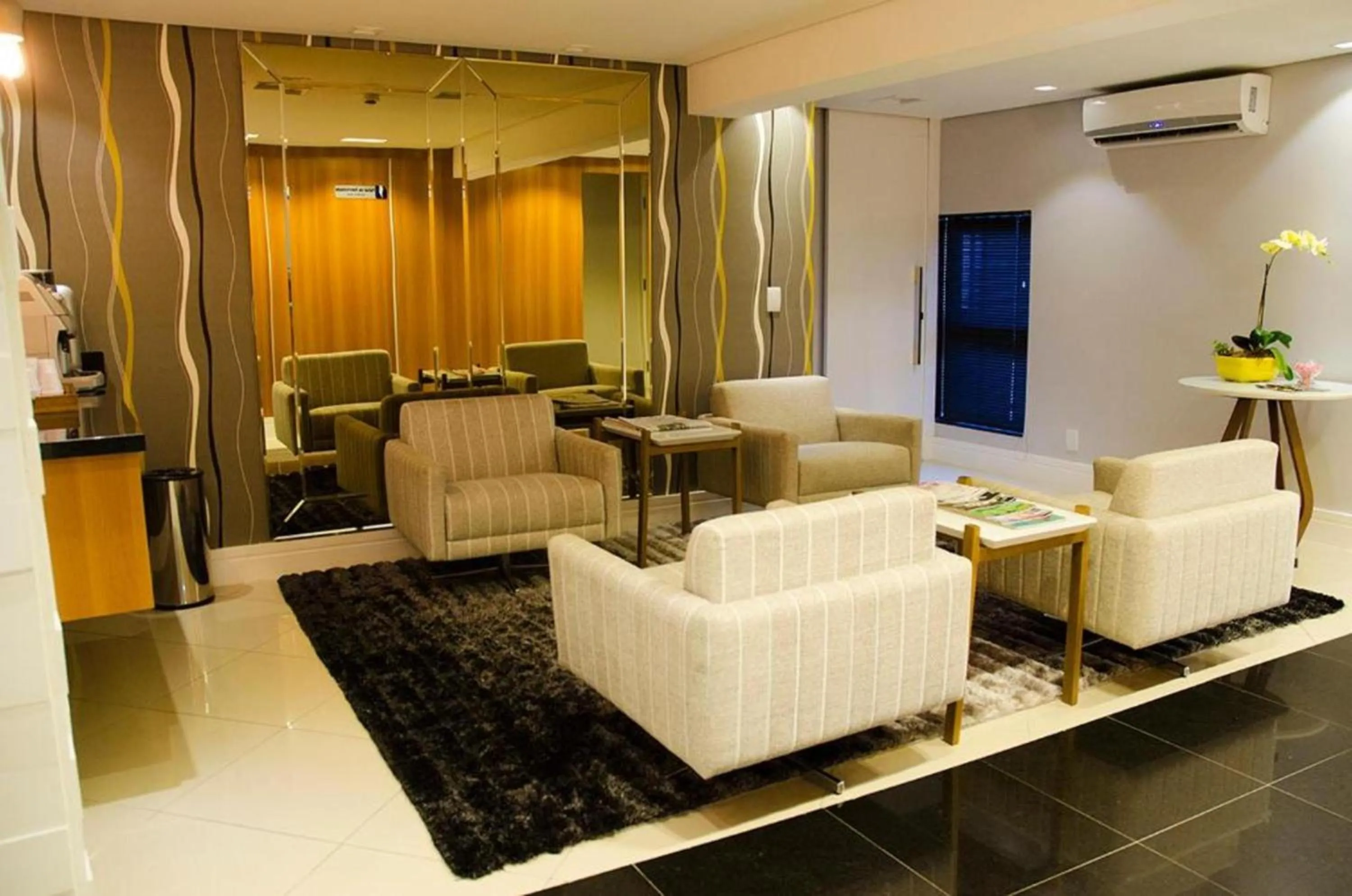 Lobby or reception in Millian Hotel