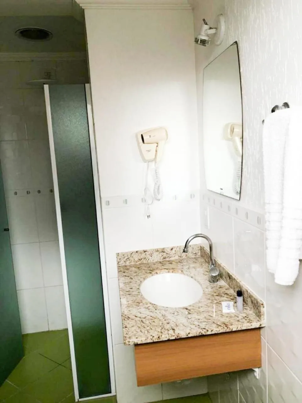 Bathroom in Millian Hotel