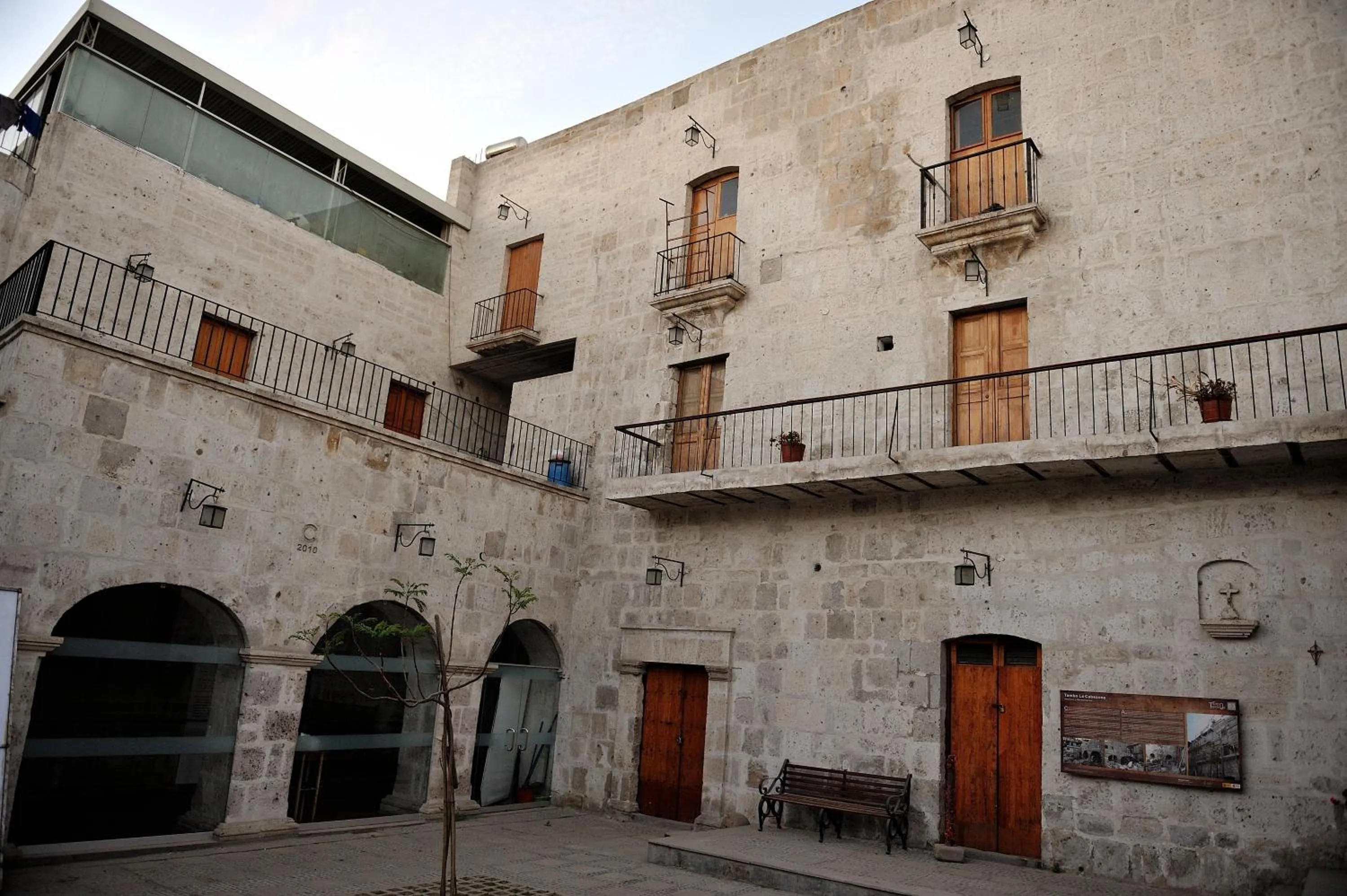 Area and facilities in Tambo del Solar