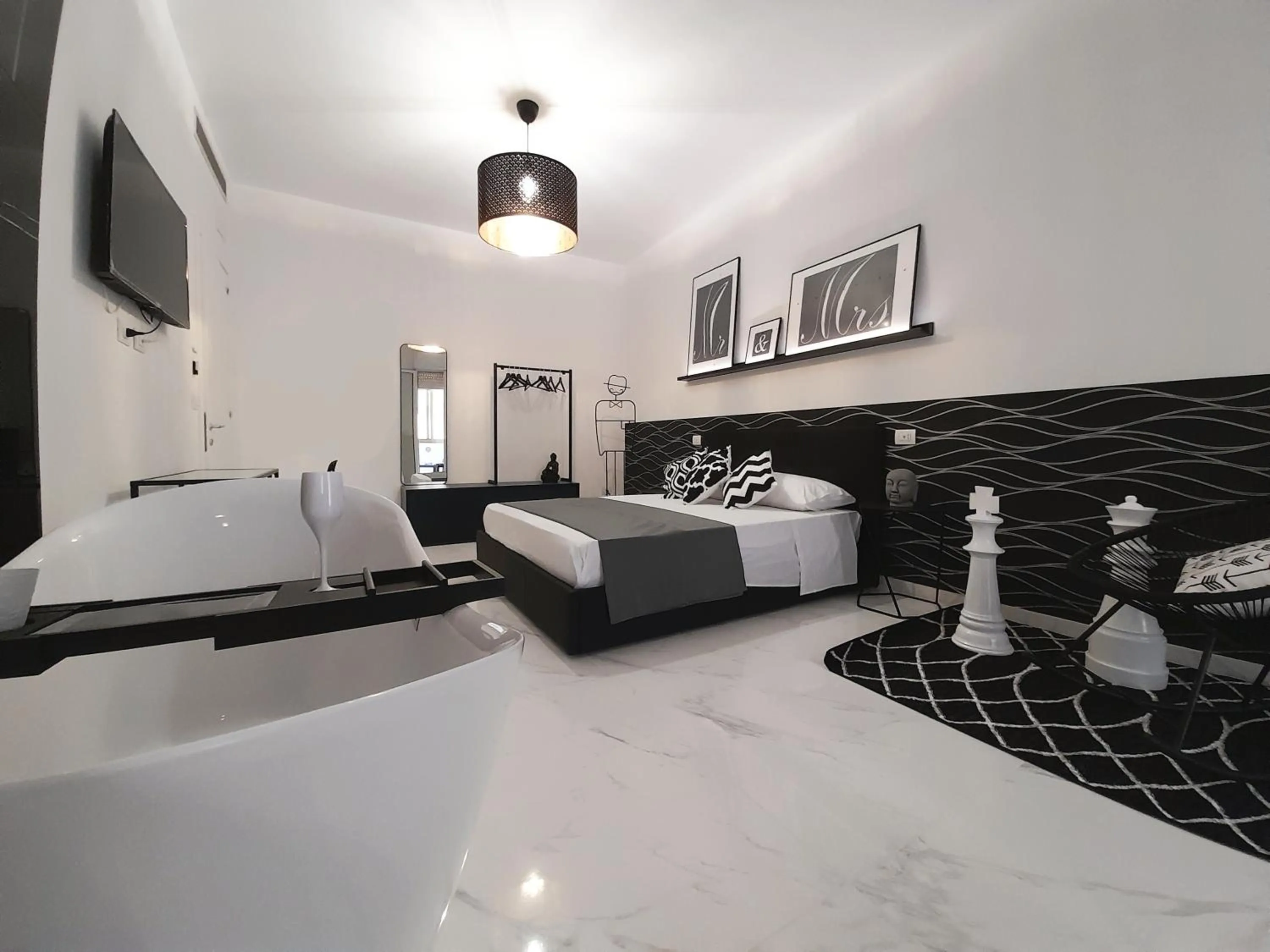 Bedroom, Bed in B&B Secret Suite