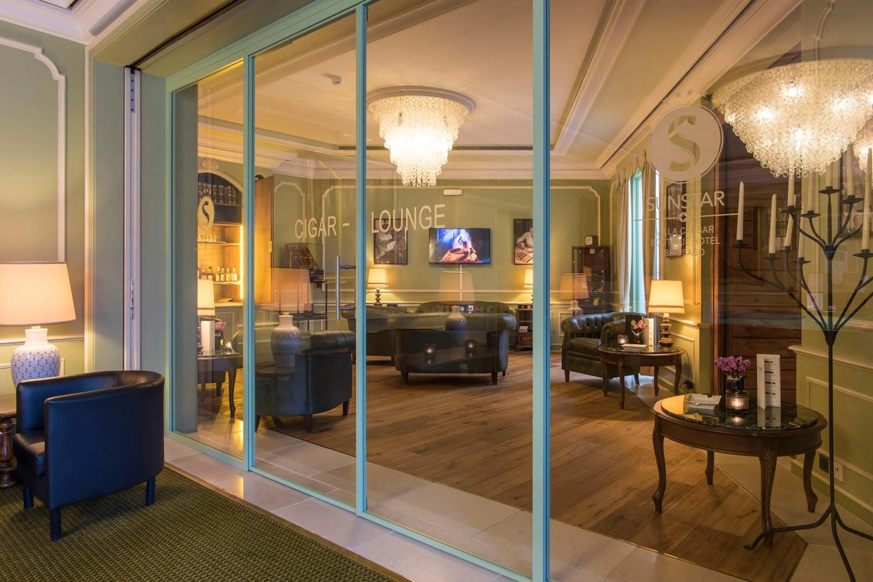 Lounge or bar in Boutique Hotel Sunstar Brissago am Lago Maggiore