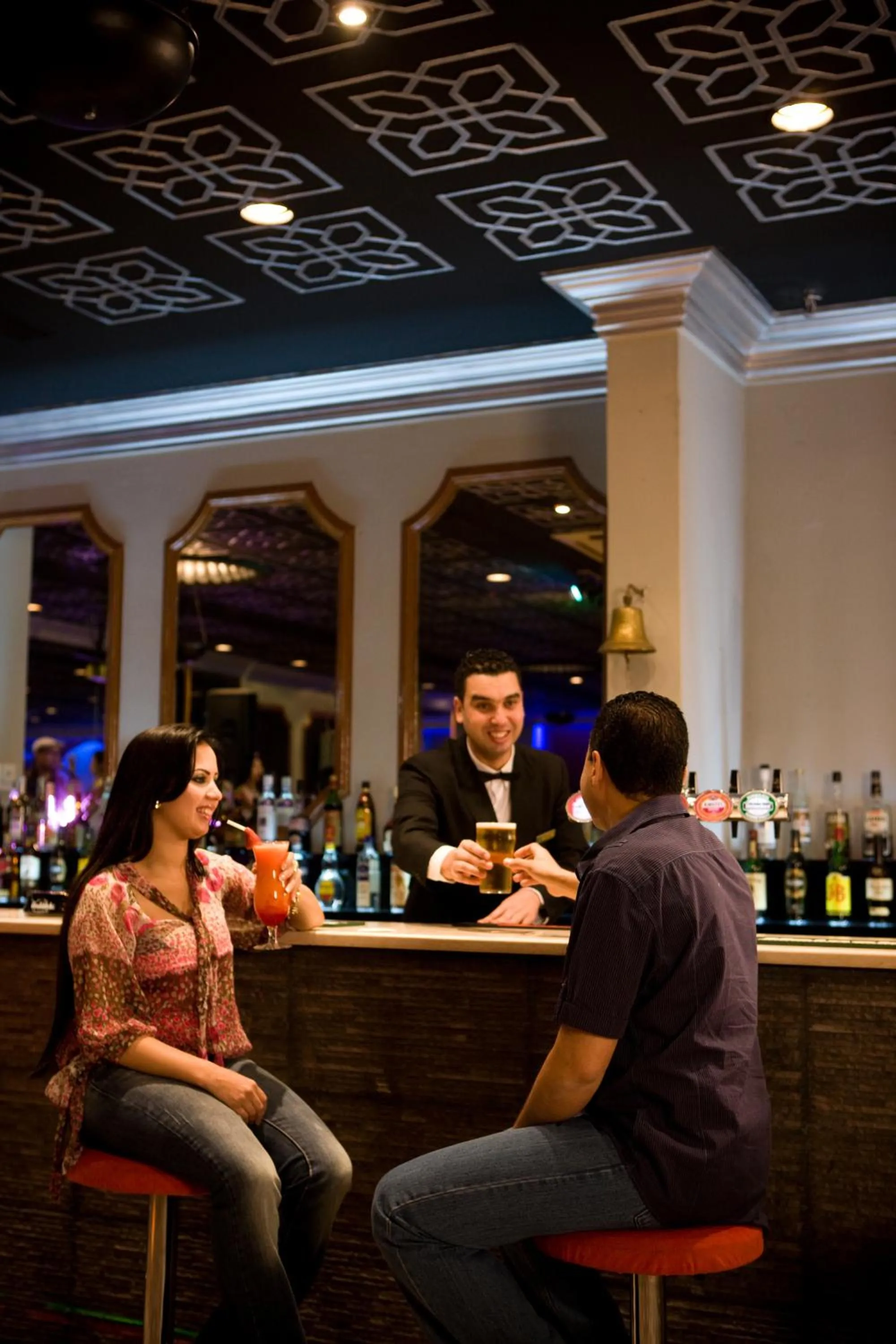 Restaurant/places to eat in Hotel Muscat Holiday