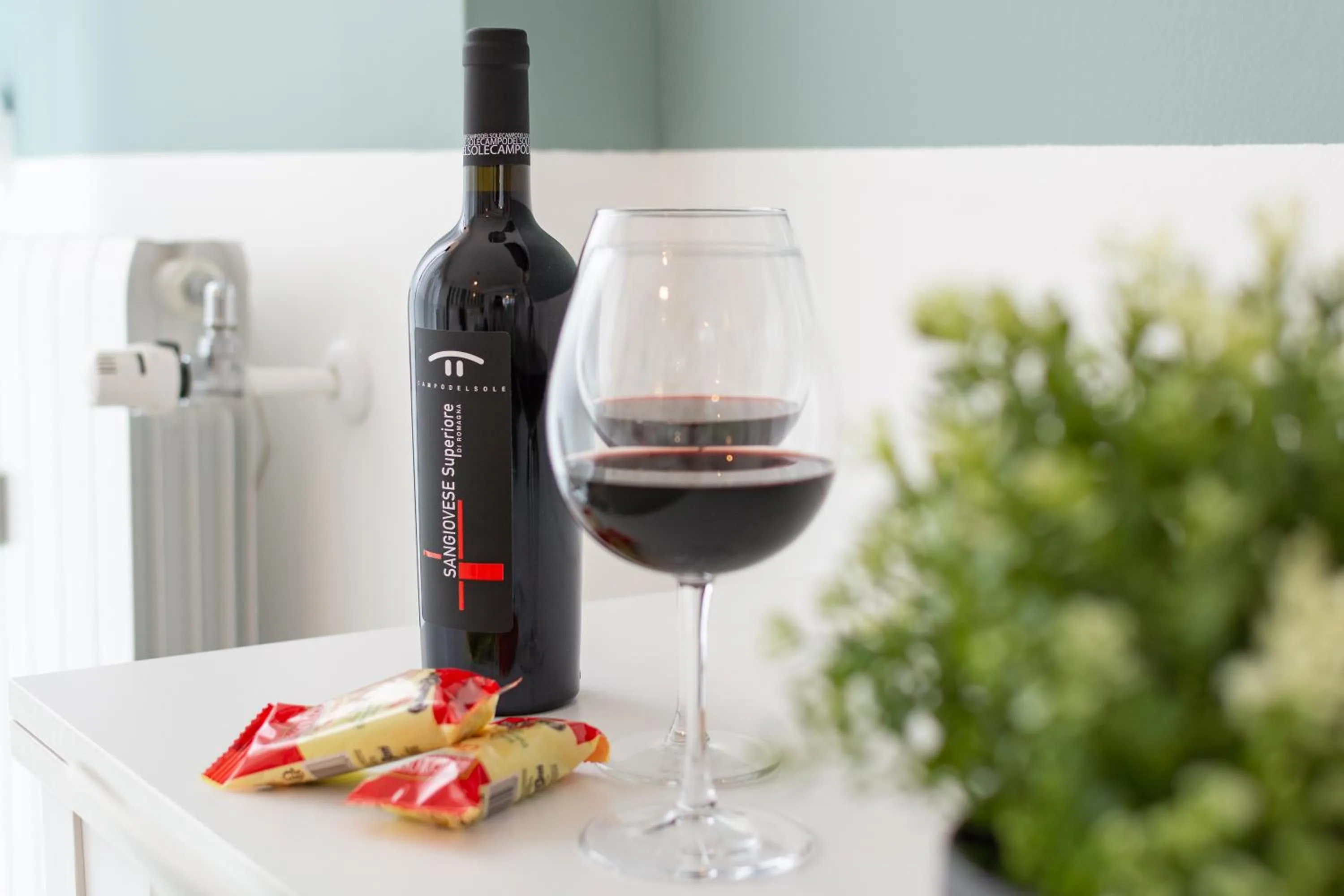 Decorative detail in 4 Star Bologna Train Station - Self Check-In