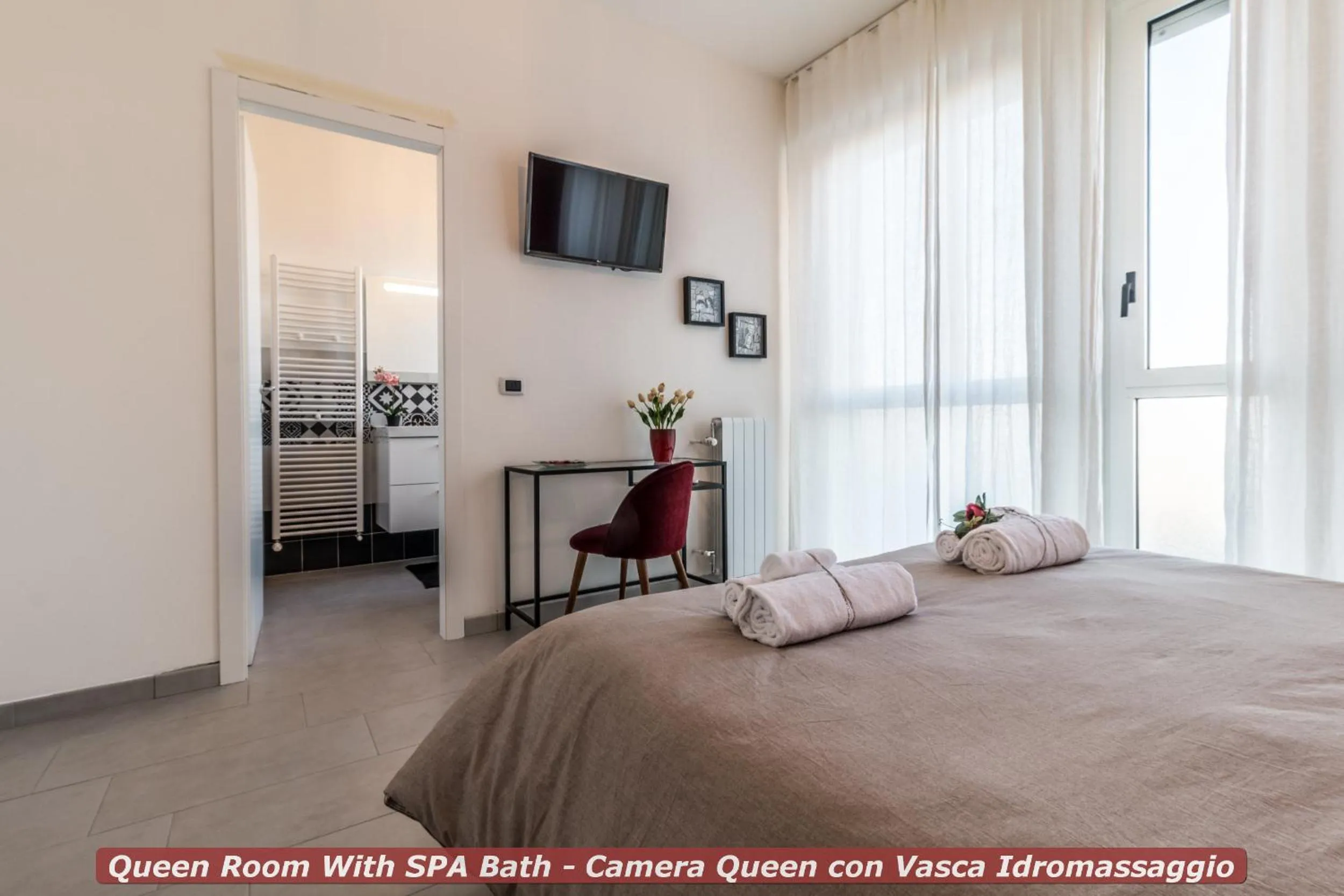 TV and multimedia, Bed in 4 Star Bologna Train Station - Self Check-In