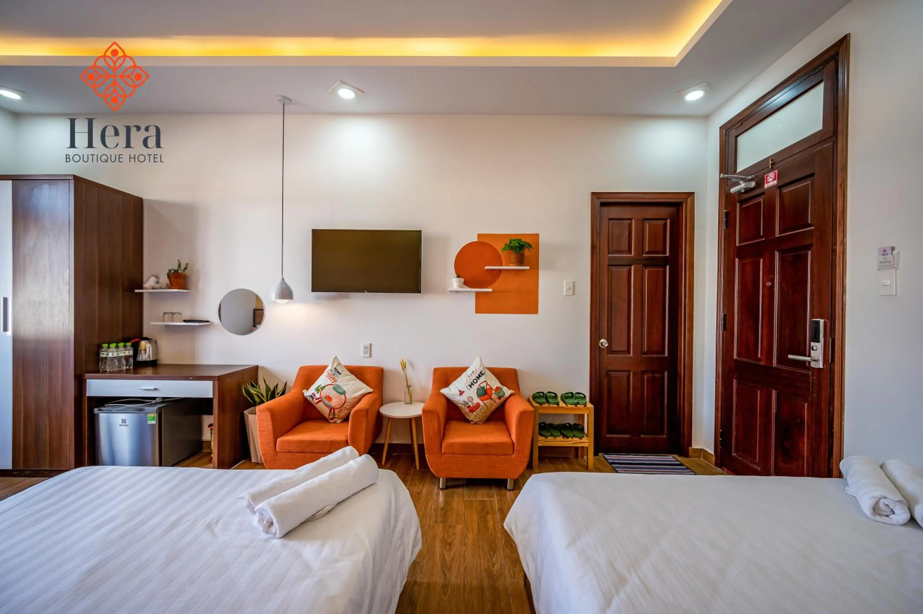 TV and multimedia, Bed in Hera Boutique Hotel