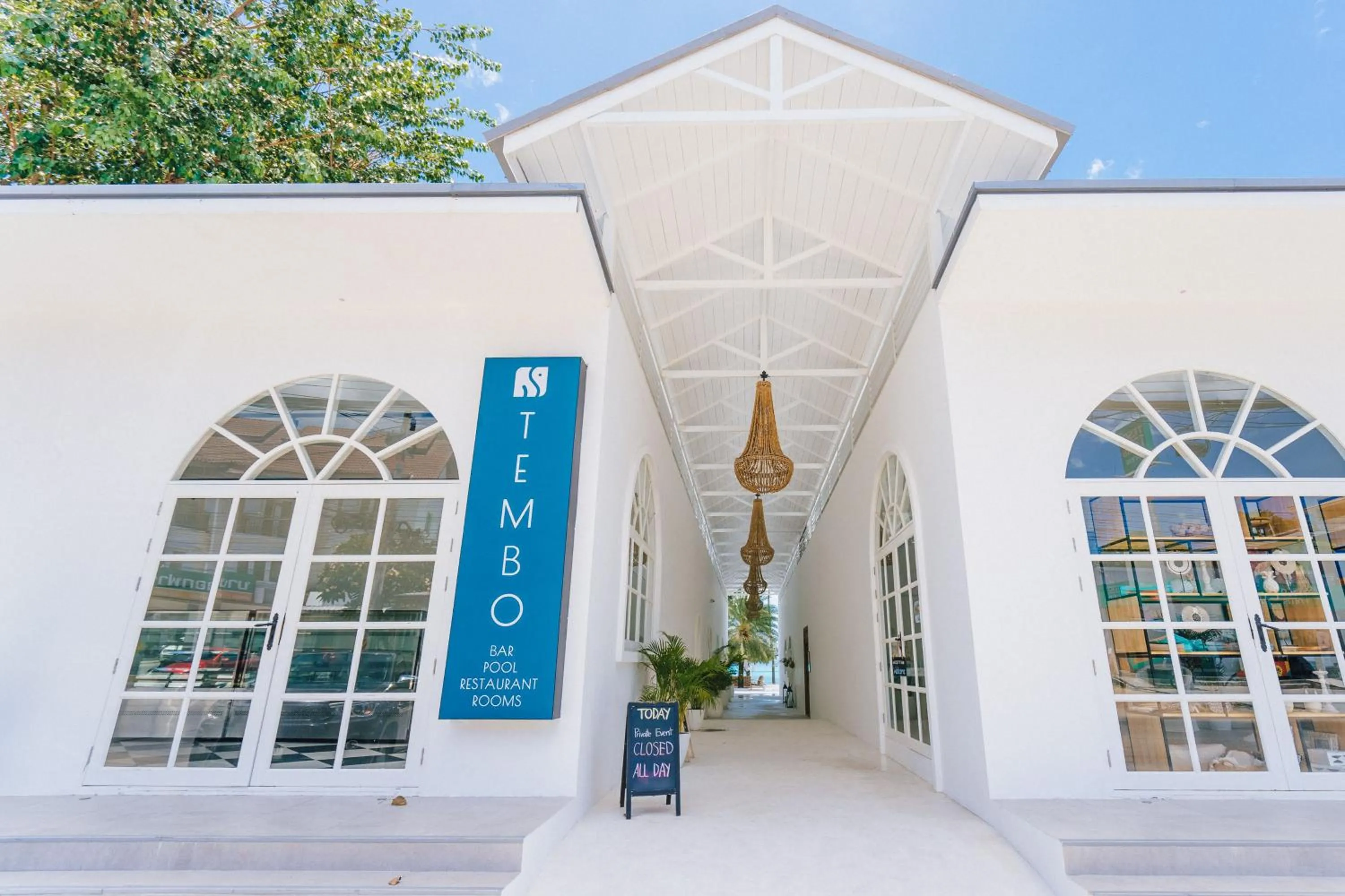 Property building in Tembo Beach Club & Resort