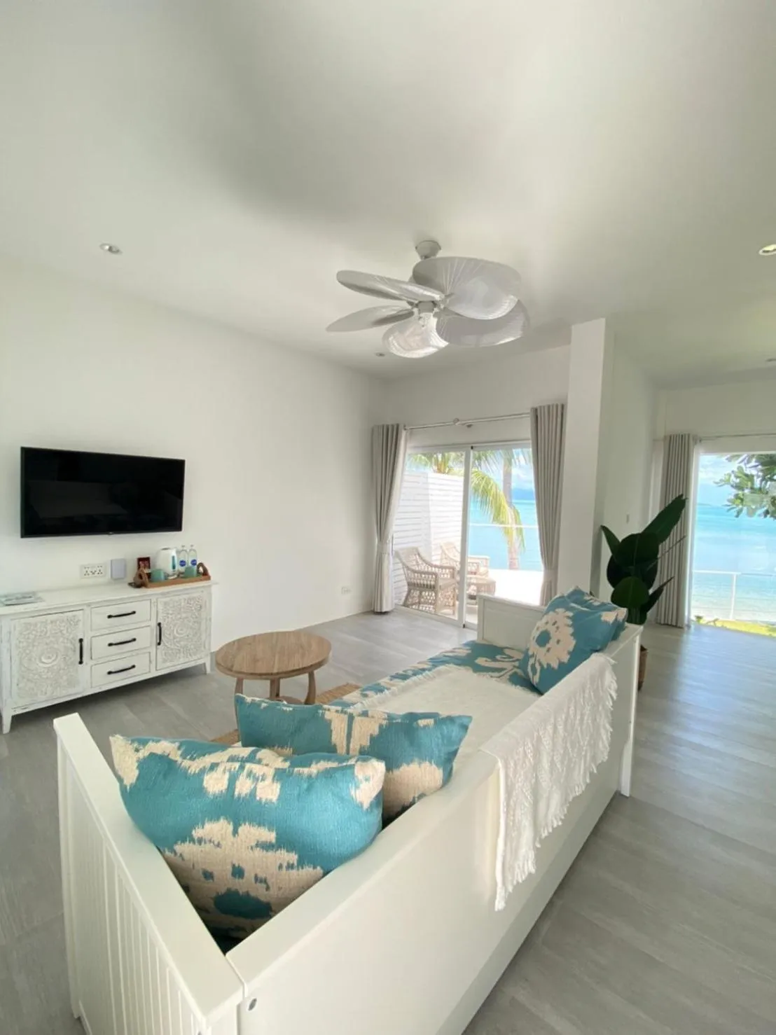 Living room in Tembo Beach Club & Resort