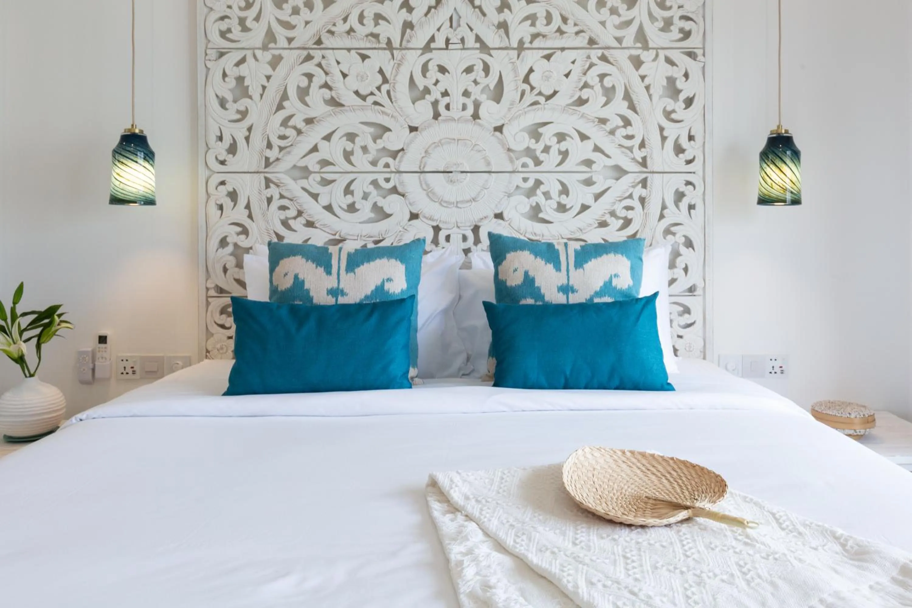 Bed in Tembo Beach Club & Resort