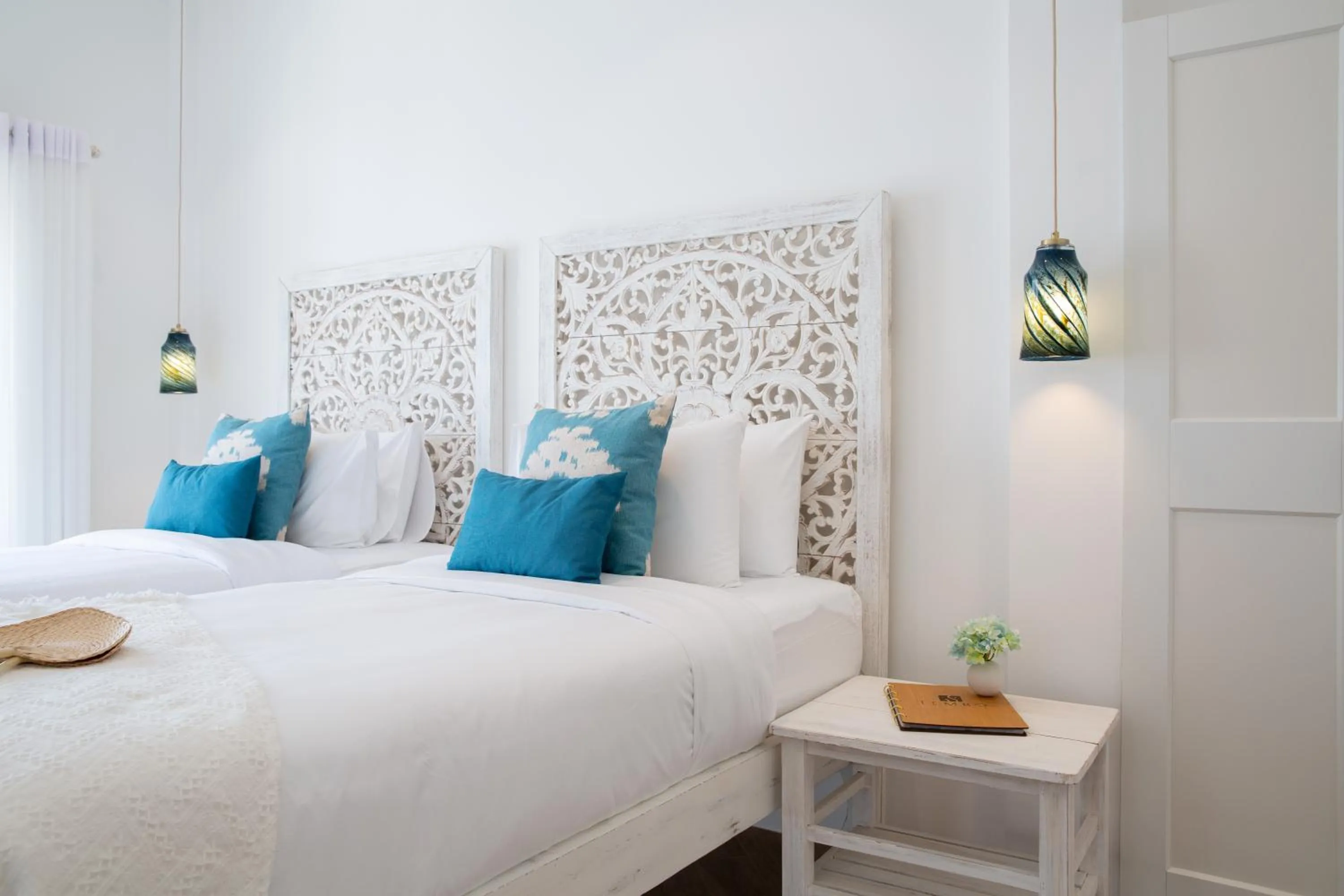 Bed in Tembo Beach Club & Resort