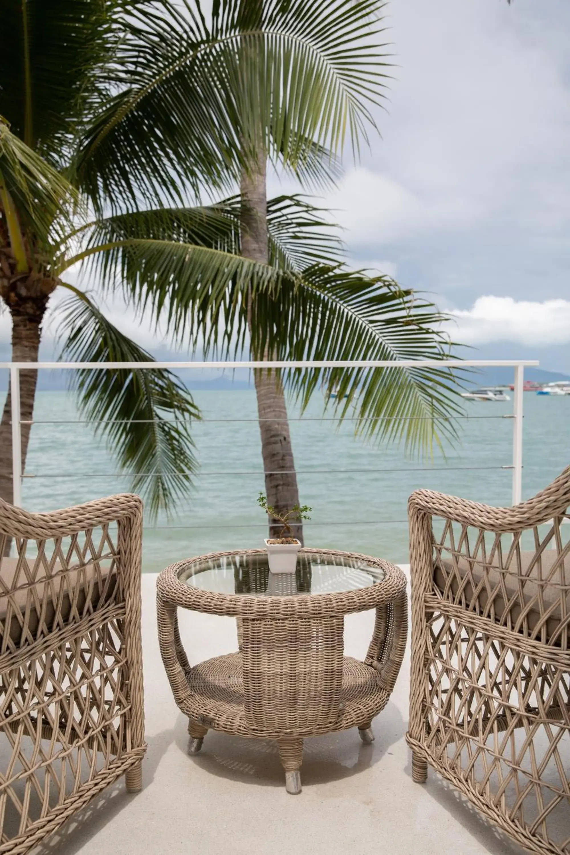 Beachfront Villa in Tembo Beach Club & Resort Beachfront Villa in Tembo Beach Club & Resort