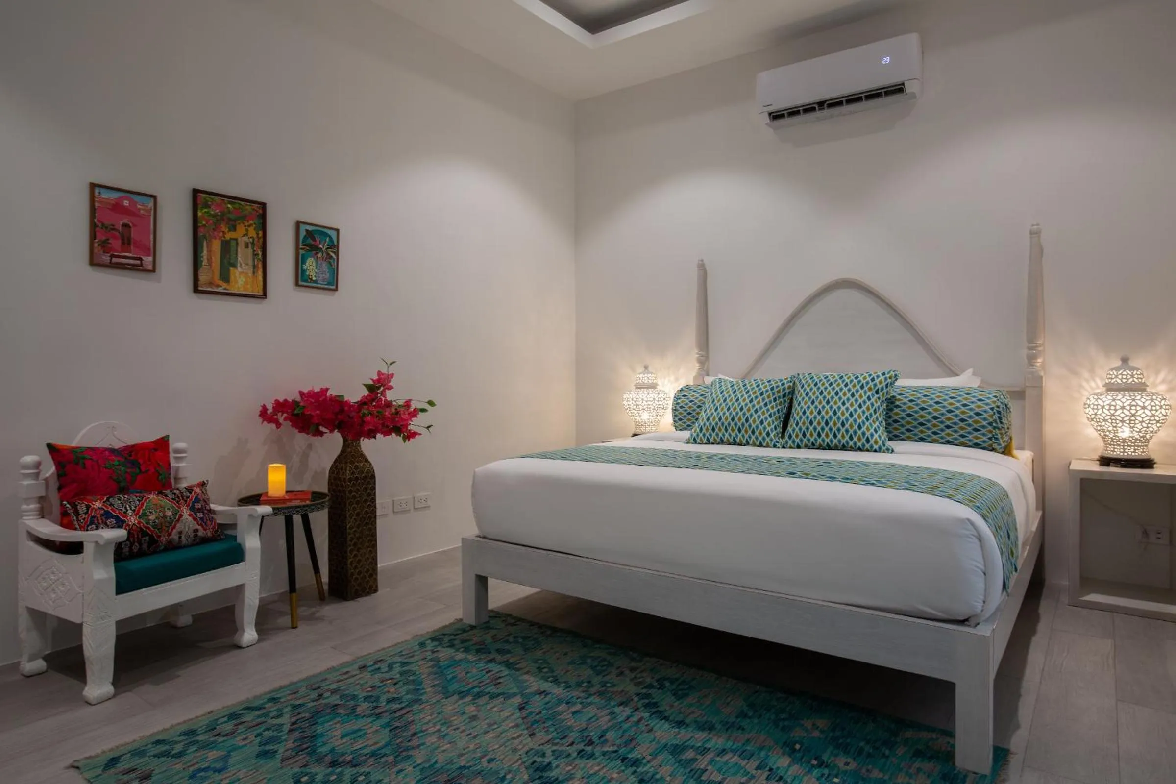 Bed in Tembo Beach Club & Resort