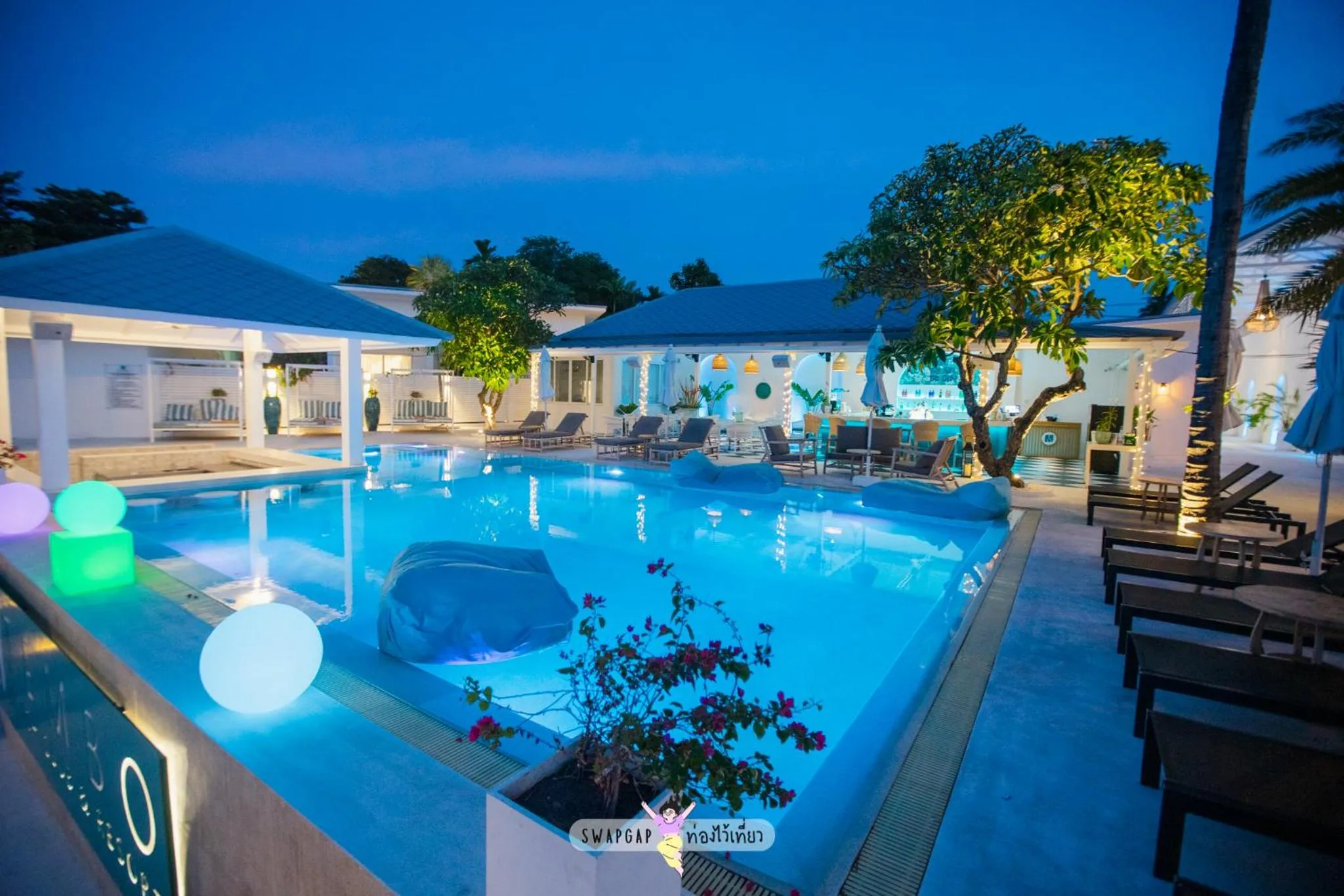 Swimming pool in Tembo Beach Club & Resort