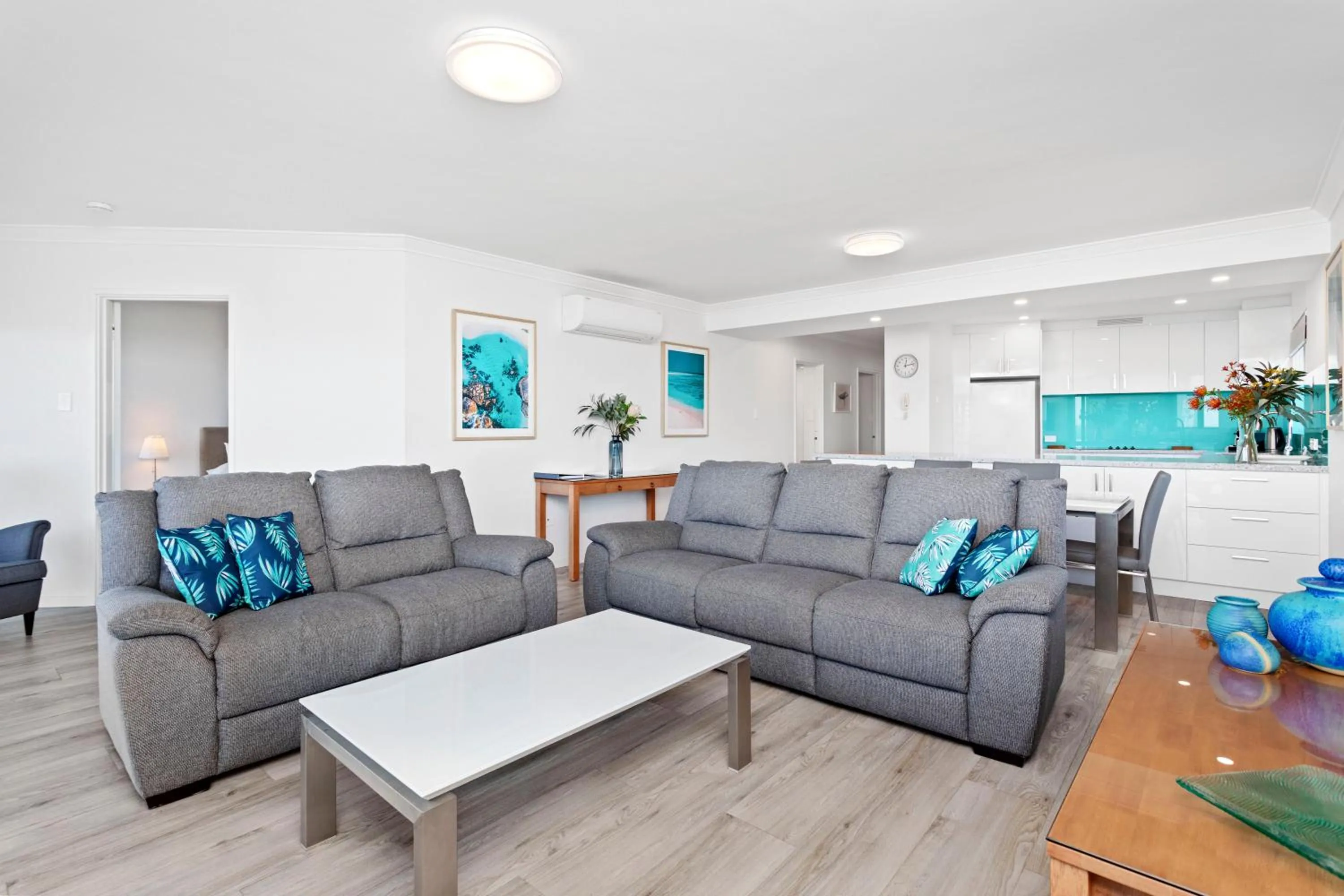 Seating area in Suite 310 Sandcastles 3 Bedroom Deluxe